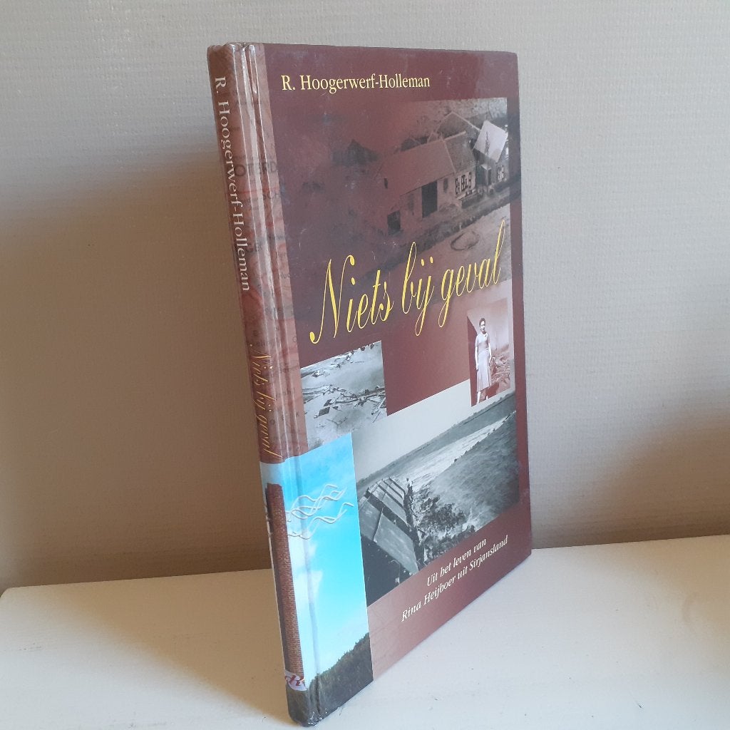 R. Hoogerwerf-Holleman. Niets bij geval., Boeken, Ophalen of Verzenden, Gelezen, Christendom | Protestants