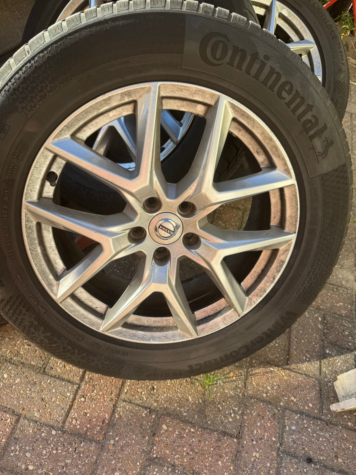 Volvo 18 inch velgen met Continental winterbanden, Auto-onderdelen, Banden en Velgen, Ophalen, 18 inch, Gebruikt, Banden en Velgen