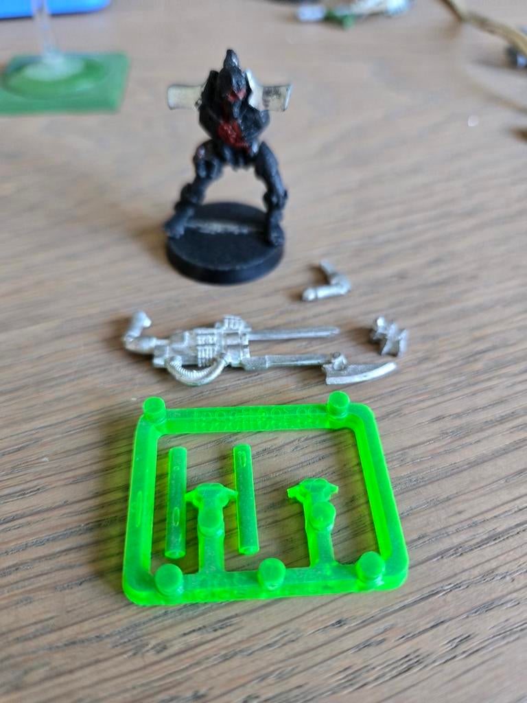 Warhammer Necron figuurtje - compleet, niet afgemaakt, Hobby en Vrije tijd, Wargaming, Gebruikt, Figuurtje(s), Ophalen of Verzenden