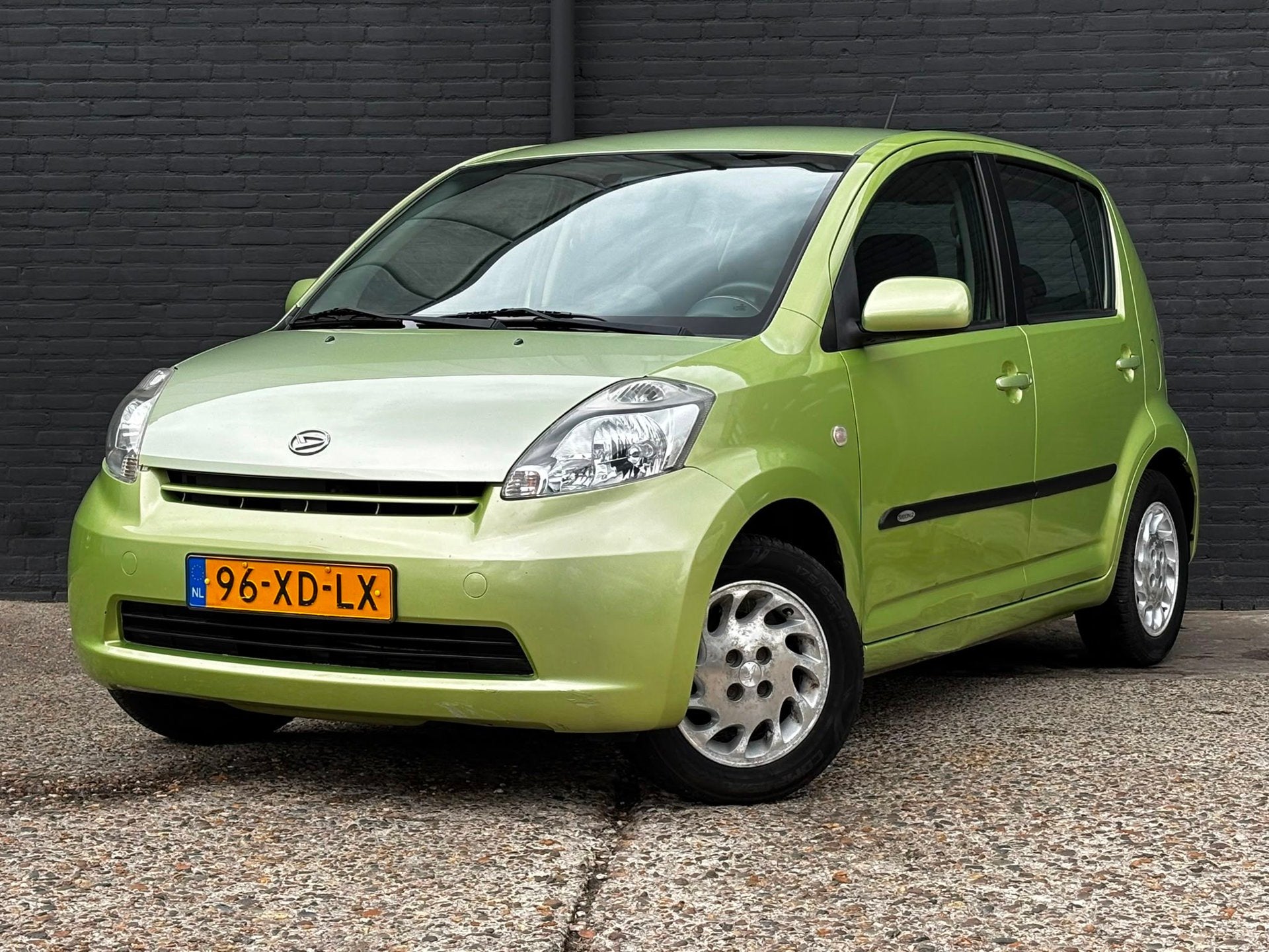 Daihatsu Sirion 2 1.3-16V Comfort AIRCO|TREKHAAK|ELEK RAMEN|, Auto's, Voorwielaandrijving, Dealer onderhouden, Stof, Gebruikt