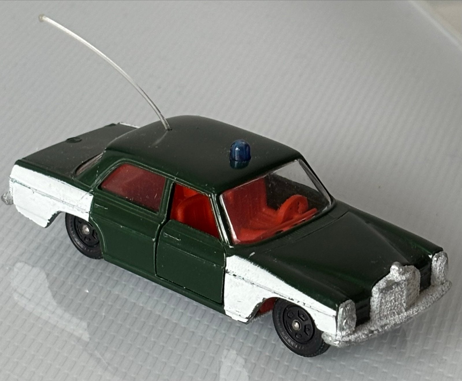 Schuco modelauto 1:66 (1966-1976) - met patina, Ophalen of Verzenden, Gebruikt, Auto