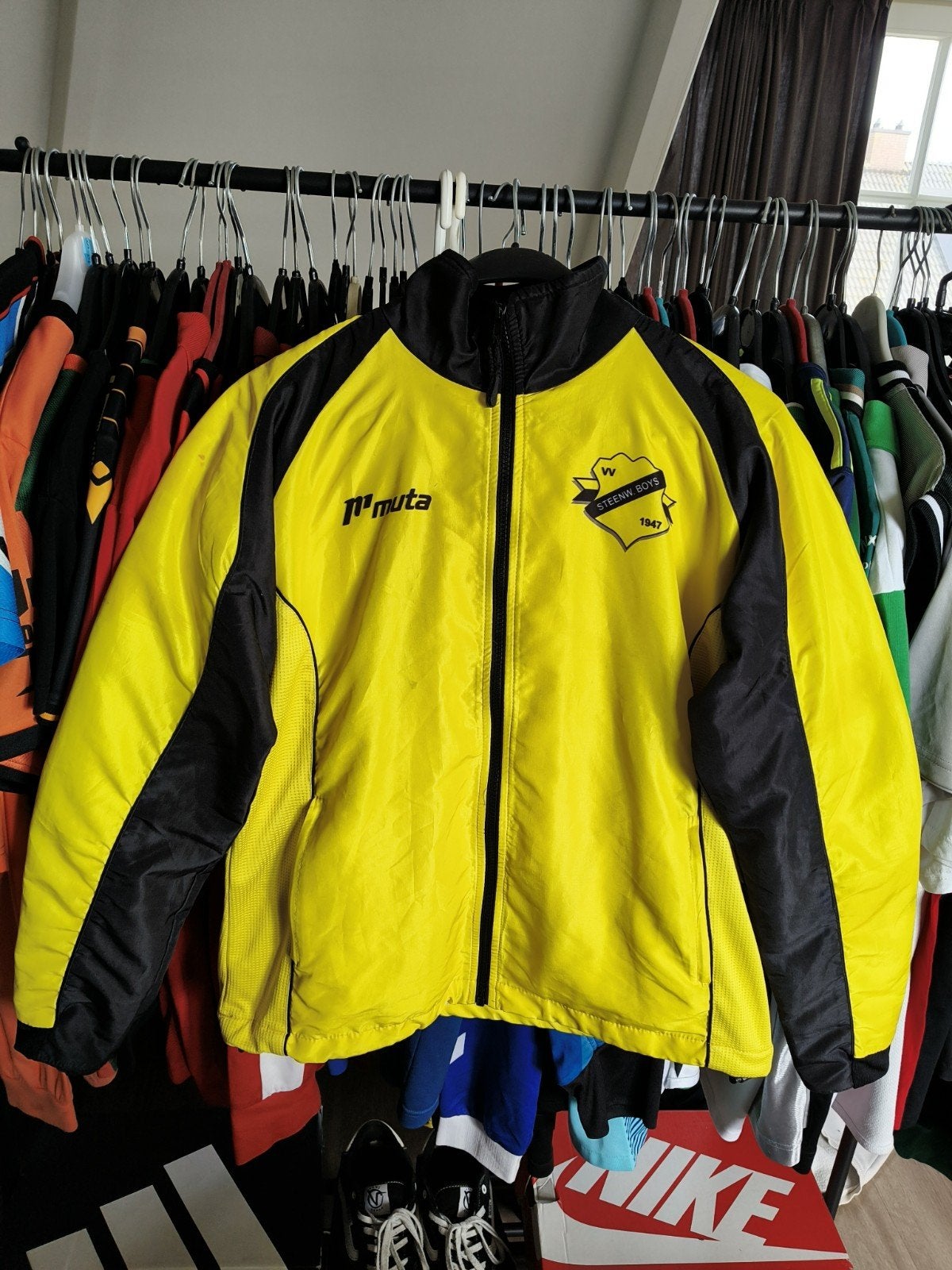 (Heren S) Muta vv Steenwijkerboys Training Vest Sponsors Rug, Maat S, Ophalen of Verzenden, Gebruikt, Trainingspak