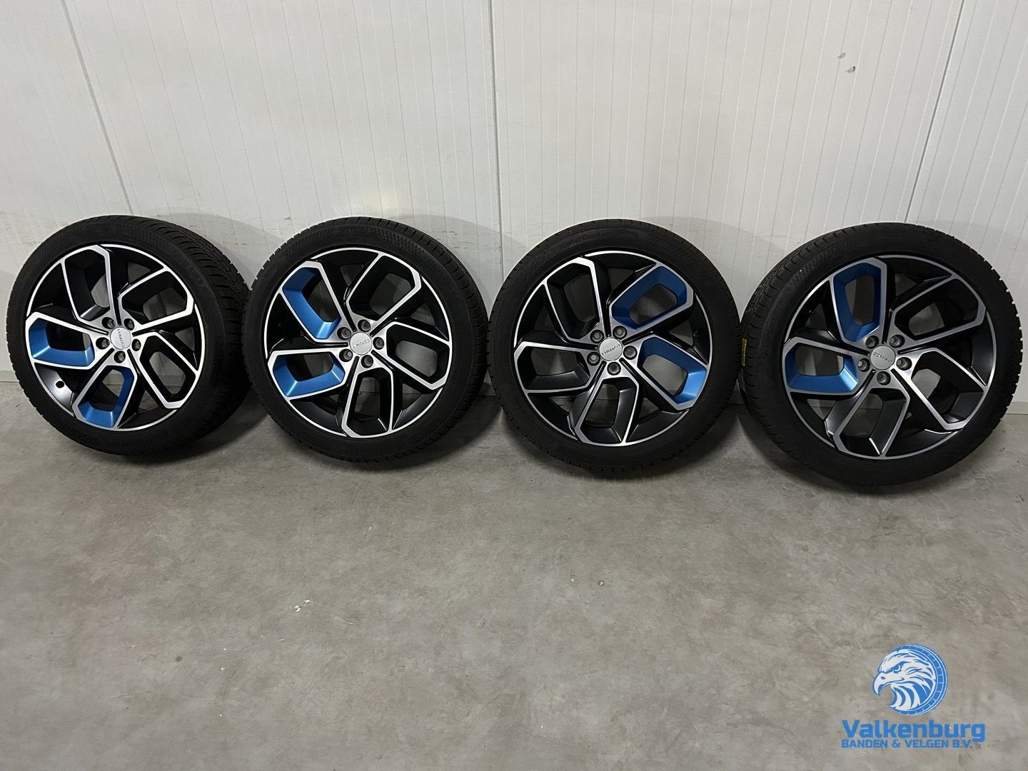 8mm! Originele Lynk & Co 20 inch zwarte velgen 5x108 winterb, Gebruikt, -, -, Banden en Velgen