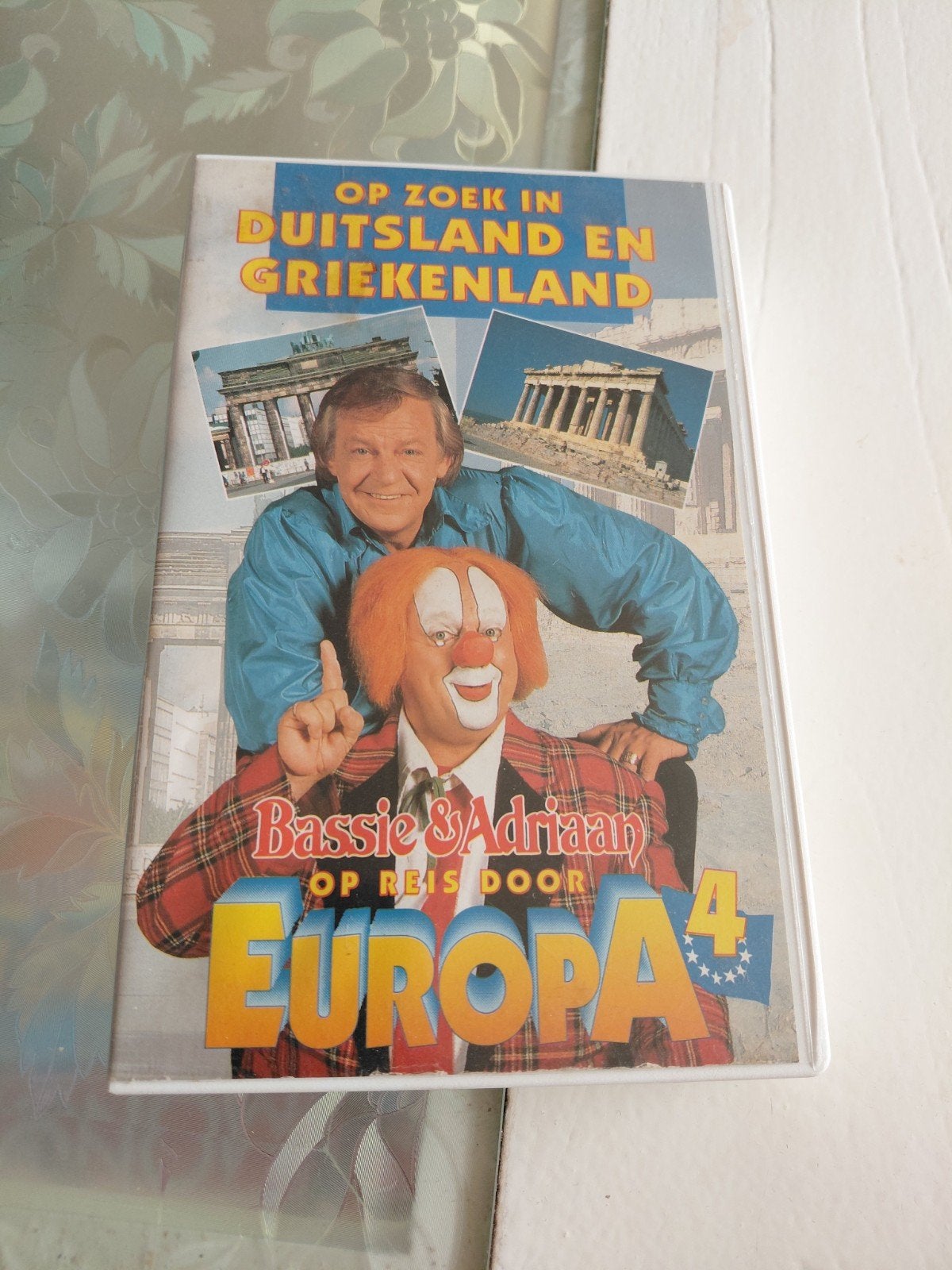 Bassie en Adriaan op reis door Europa 4 CNR., Cd's en Dvd's, Ophalen of Verzenden, Gebruikt, Kinderprogramma of -film, VHS