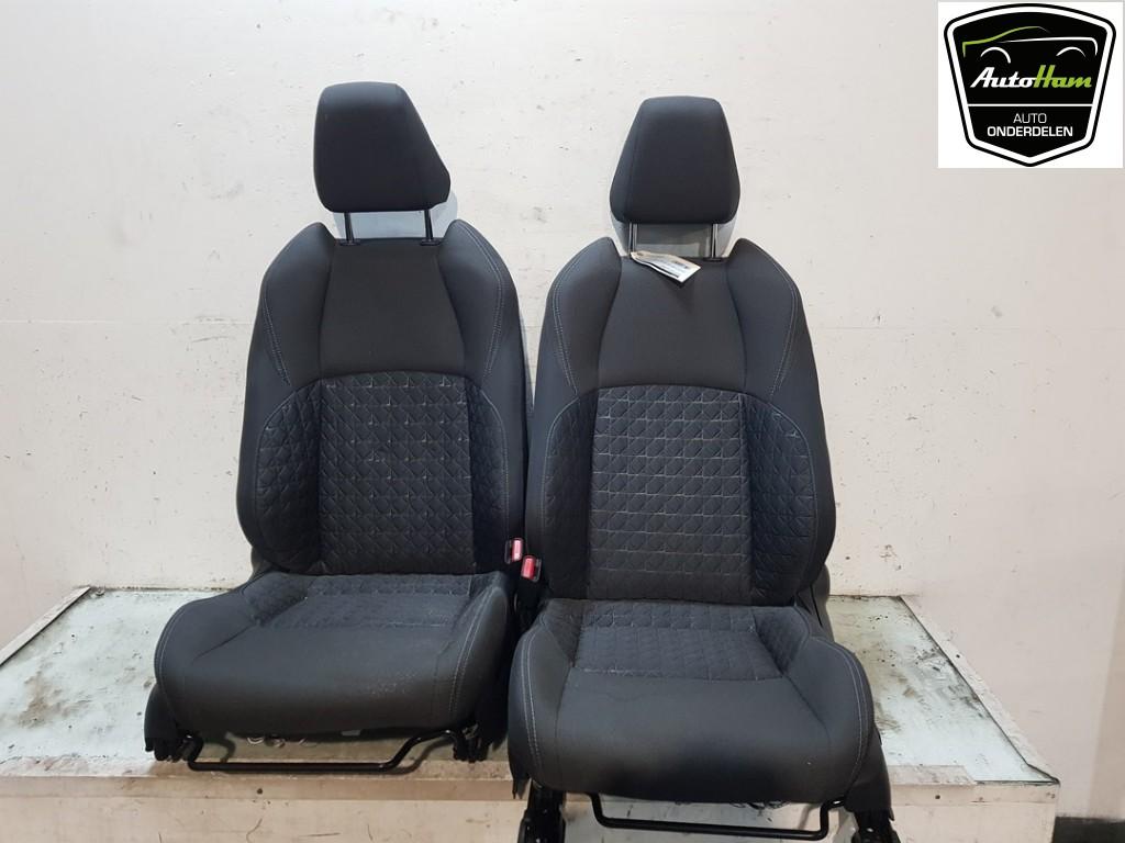 Interieur Toyota C-HR (X1,X5) (2019-10/..) 73920F4010, Gebruikt, Kundenbetreuung@toyota.de, Toyota-Allee 2, Köln 50858, , Duitsland