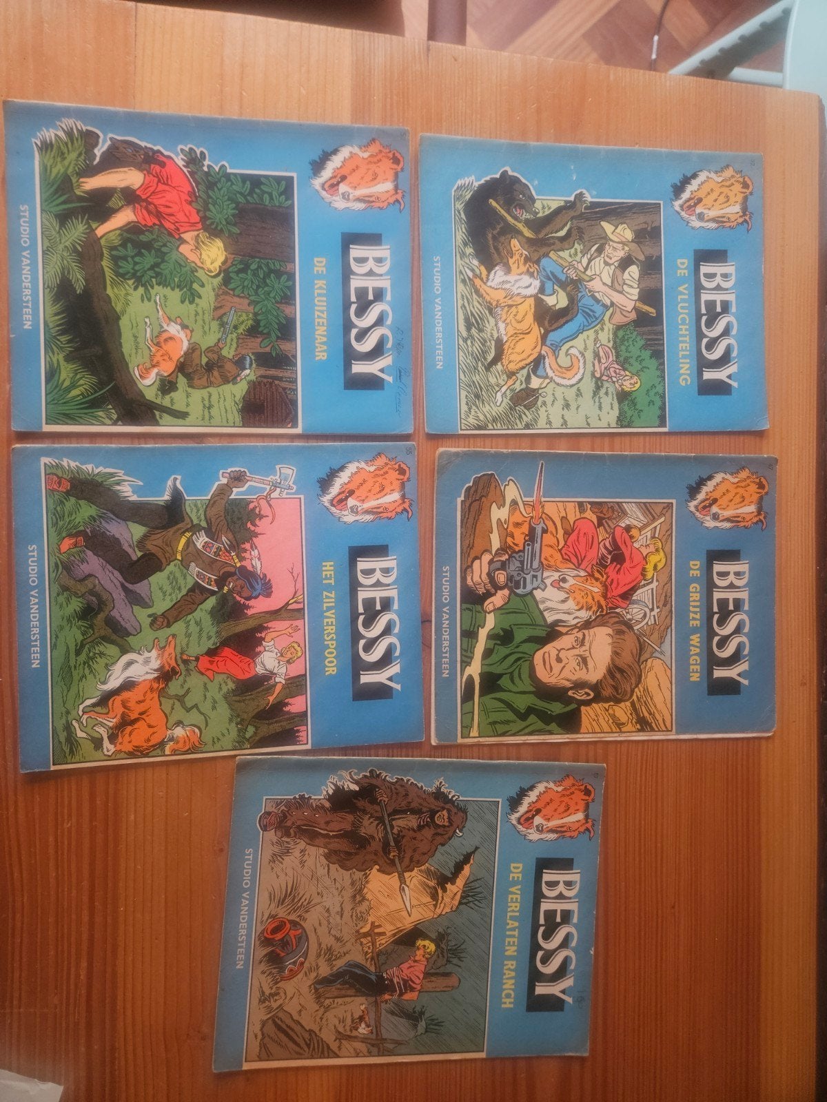 5x  bessy stripboek jaren 60 Vintage, Meerdere stripboeken, Ophalen of Verzenden, Gelezen