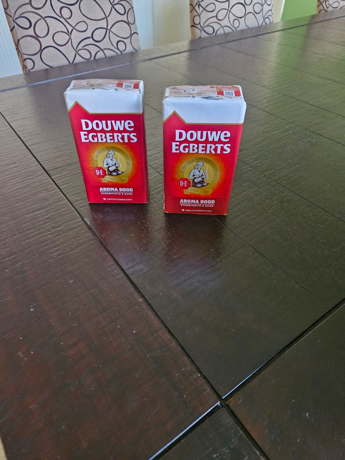 3 pakken douwe egberts koffie, Diversen, Levensmiddelen, Ophalen