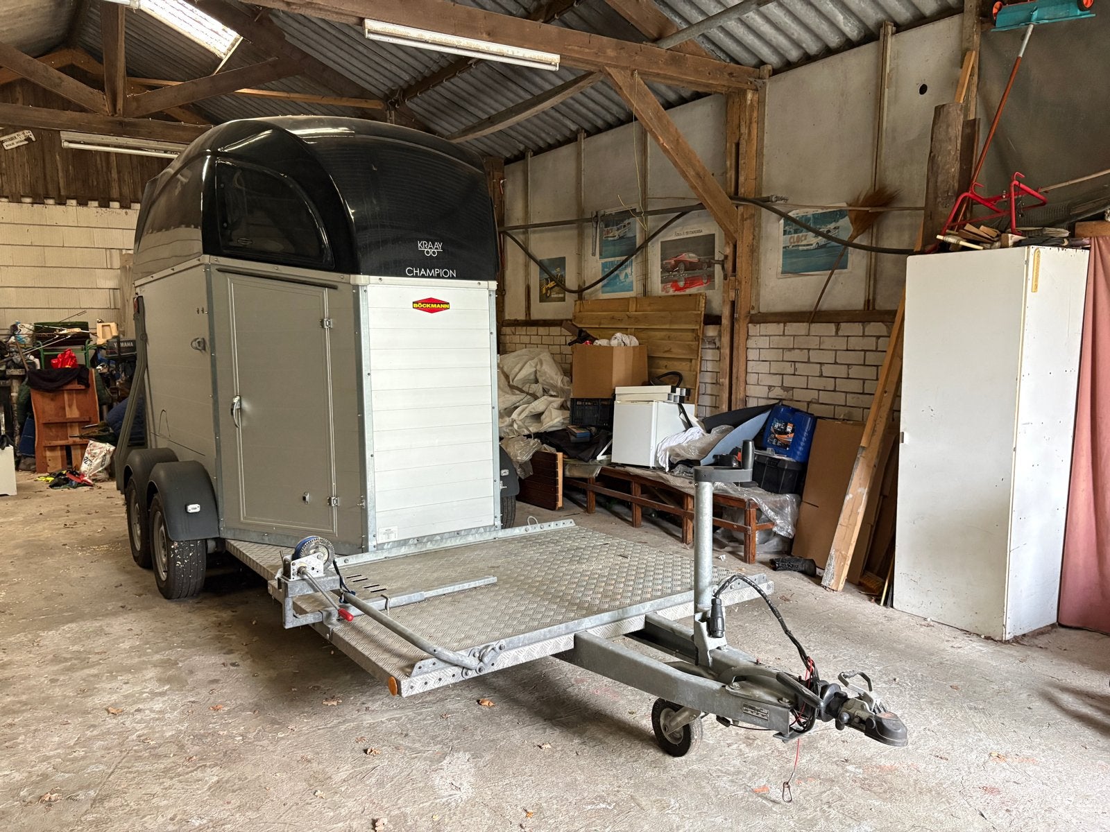 Böckmann mentrailer  koetstrailer, ZADELKAMER, dicht plateau, Ophalen