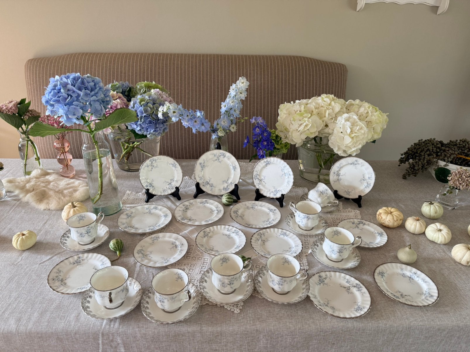 Royal Albert Brides Choice 8/10 pers porselein 1963 izgst, Antiek en Kunst, Ophalen