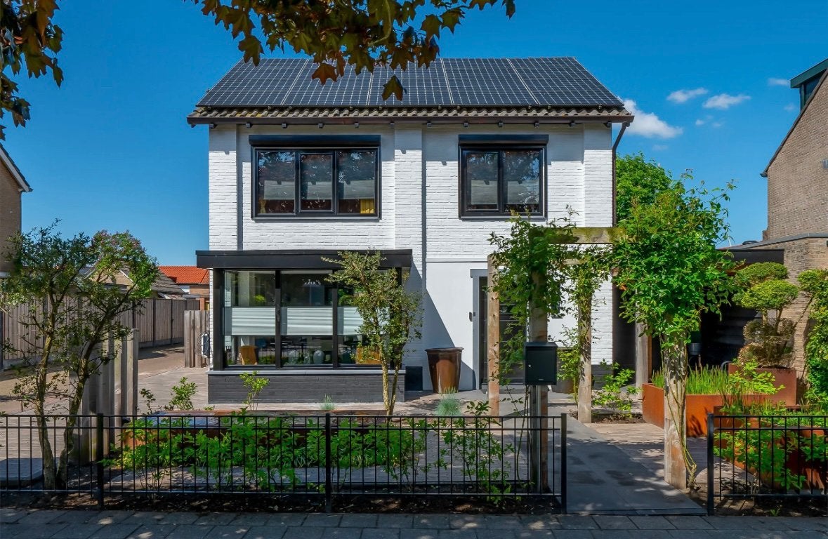 Luxe instapklare gasloze woning te koop!, 200 tot 500 m², Noord-Brabant, 5 kamers, Vrijstaande woning
