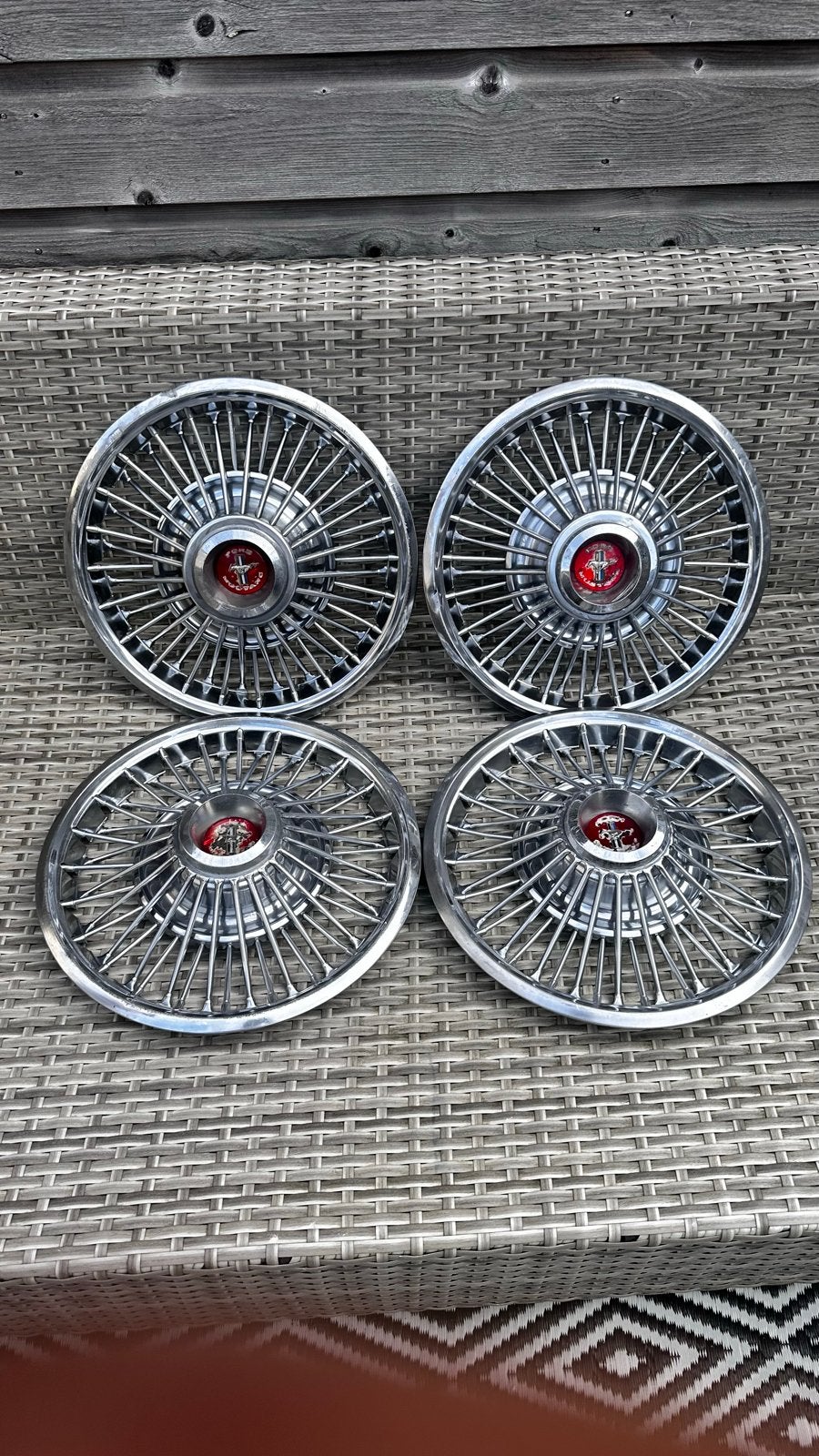 Set  wieldoppen  van Mustang 1964/1965, Ophalen of Verzenden, Gebruikt