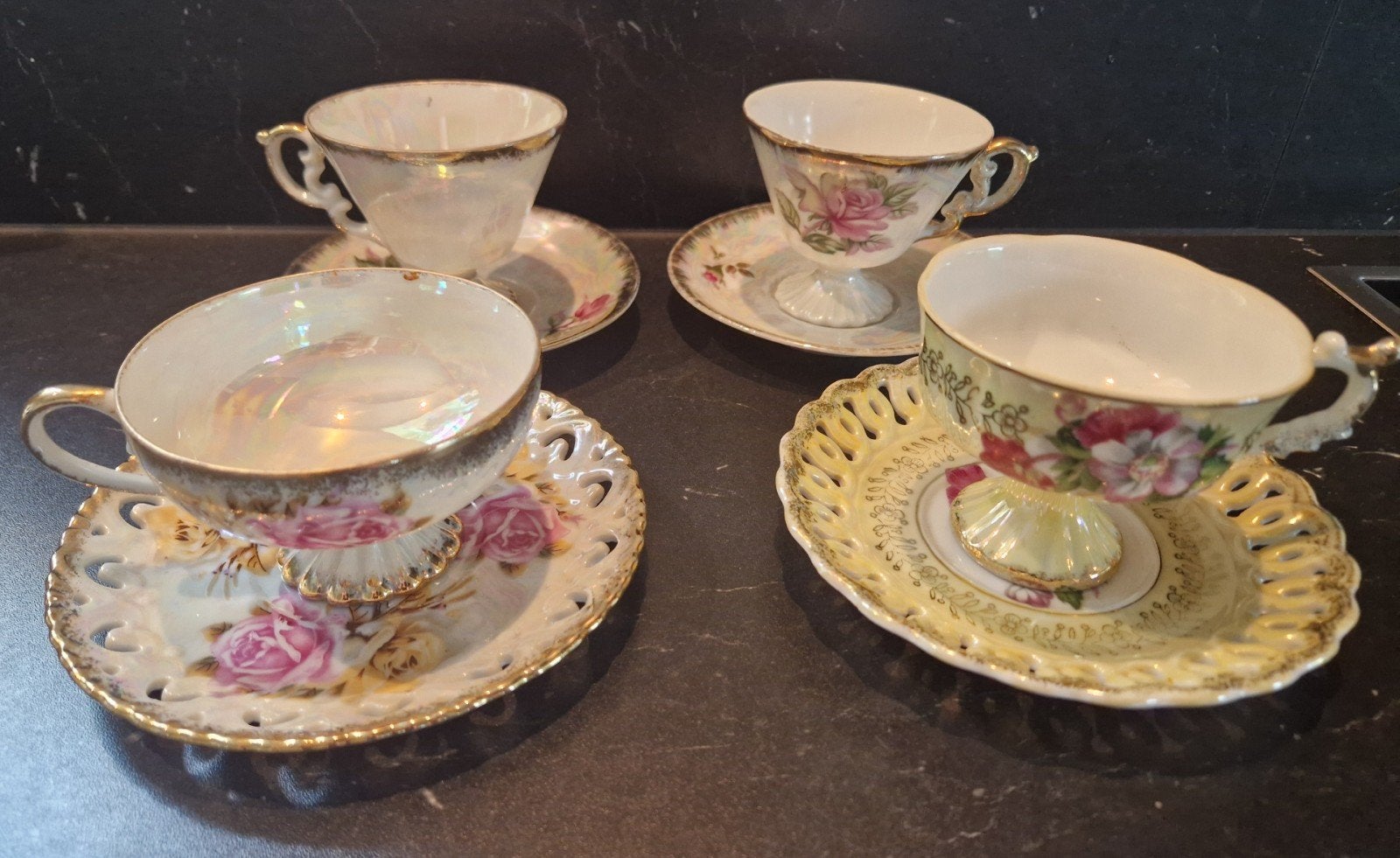 4 vintage parelmoer kop en schotels (o.a. Versailles), Antiek en Kunst, Antiek | Servies compleet, Ophalen