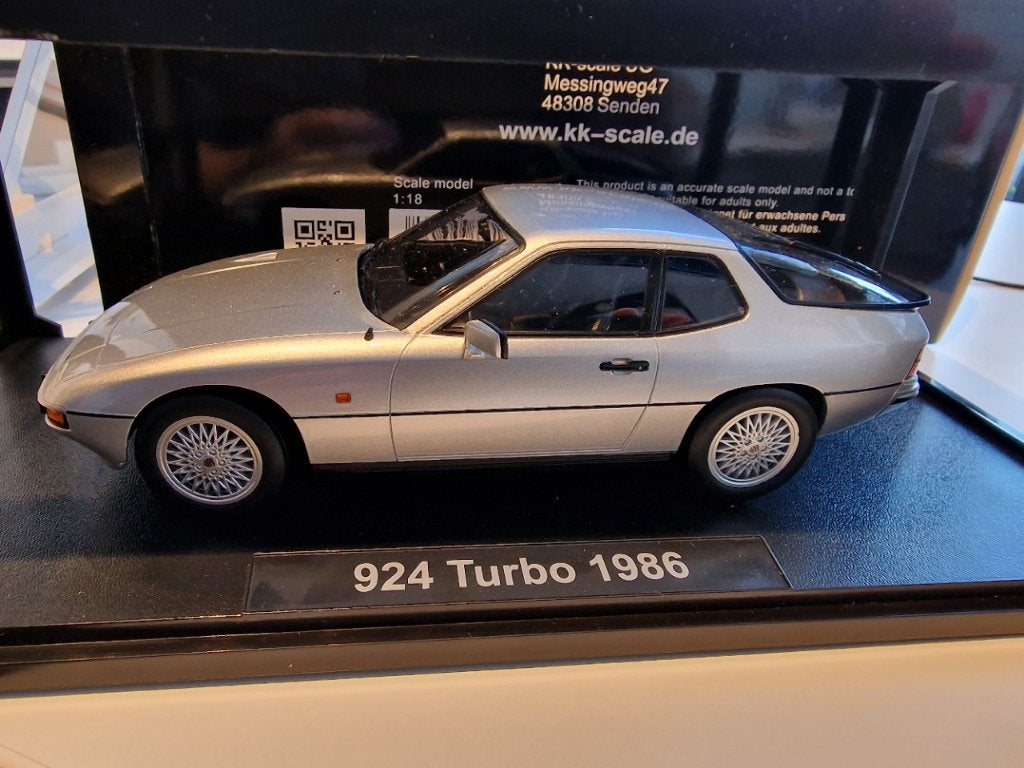 Porsche 924 turbo 1986 1/18, Ophalen of Verzenden, Nieuw, Auto, Overige merken