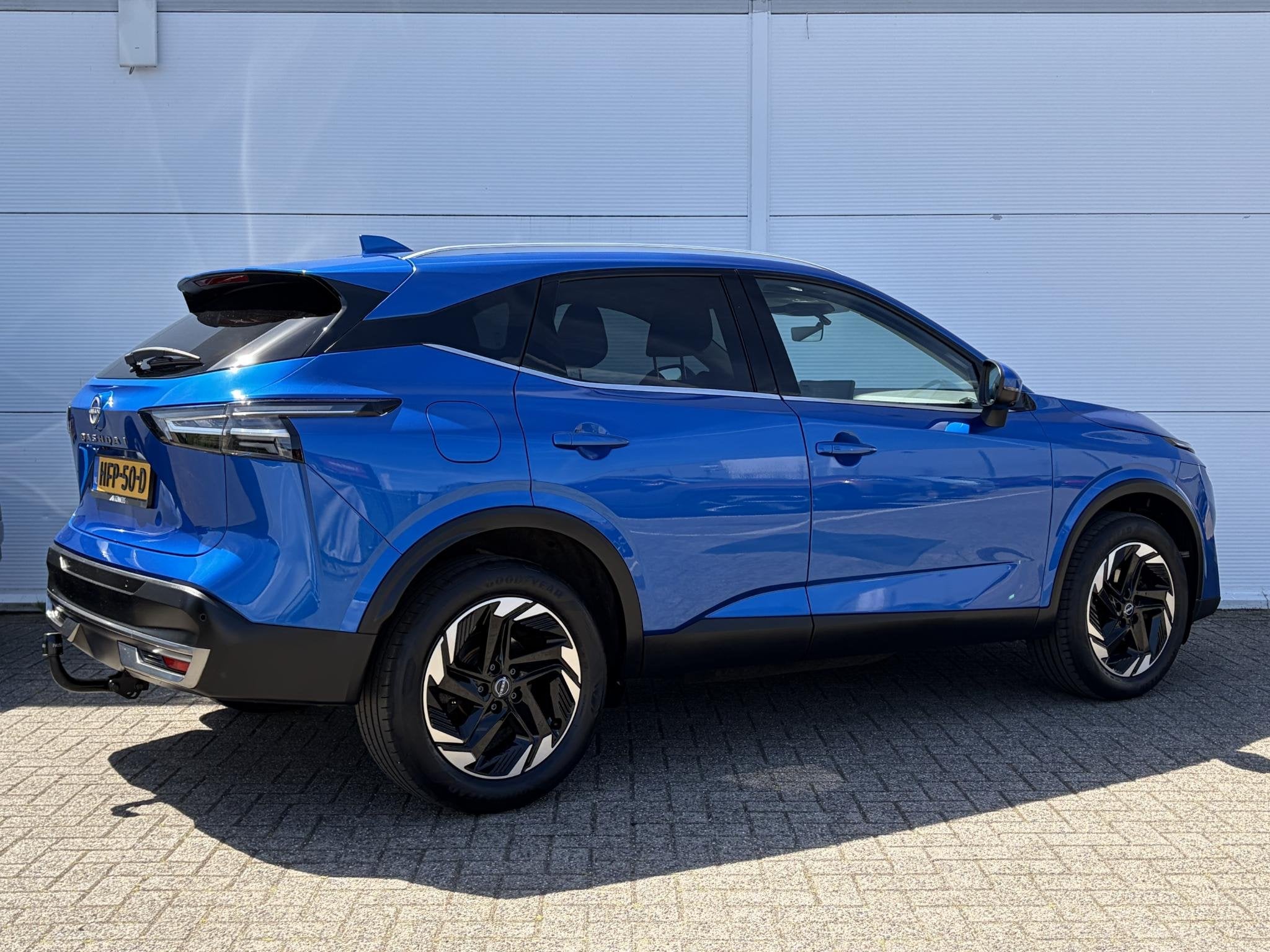 Nissan Qashqai 1.3 MHEV Xtronic N-Connecta / Trekhaak ( 1800, Stof, Euro 6, 4 cilinders, Blauw