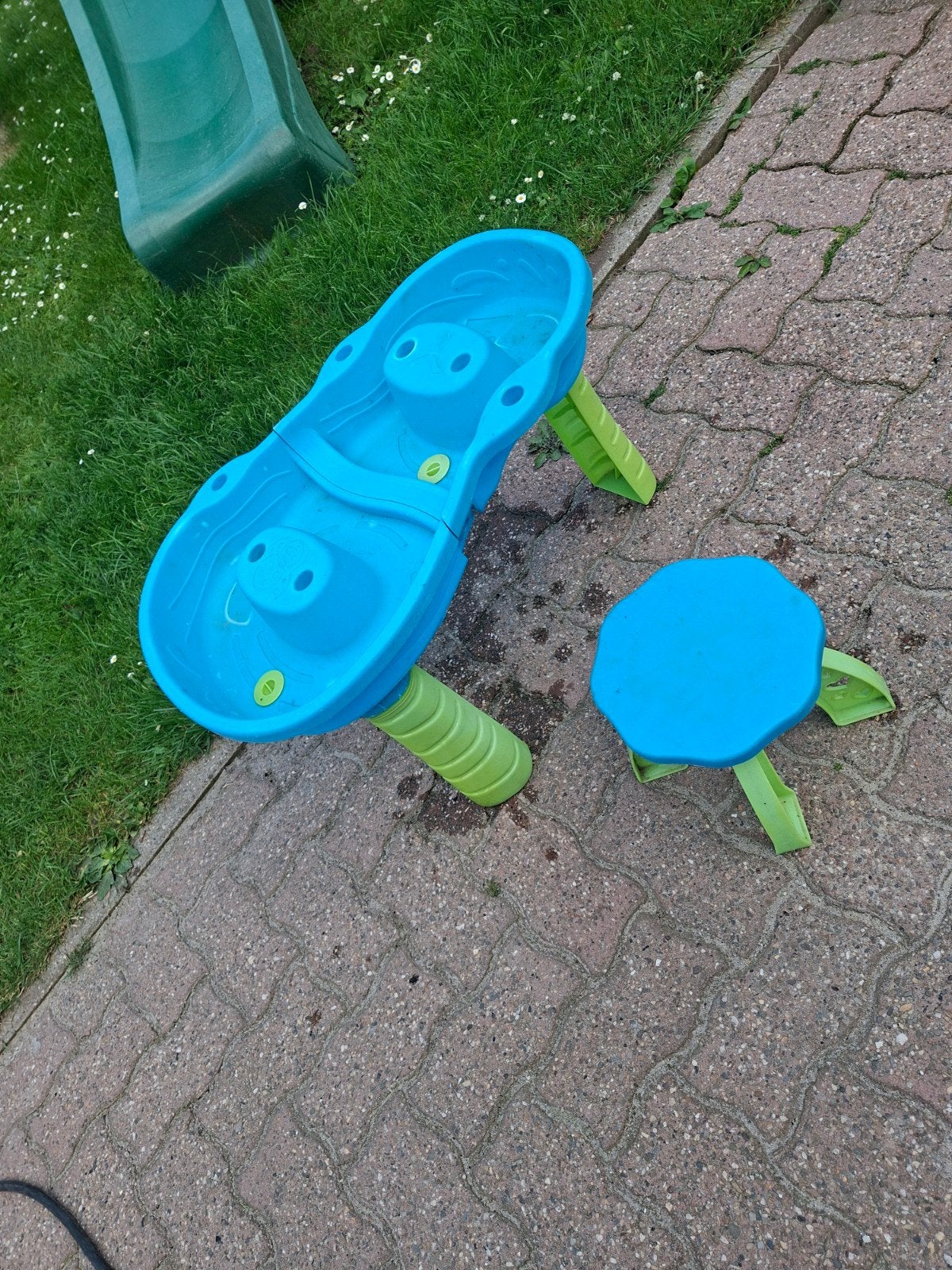Gratis ophalen smoby water- en zandtafel met krukje, Ophalen of Verzenden, Gebruikt