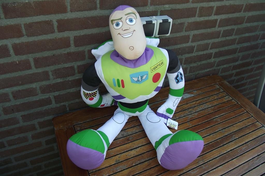 DISNEY PIXAR GRAND SMART POP BUZZ LIGHTYEAR UIT, Ophalen of Verzenden, Nieuw, Overige typen