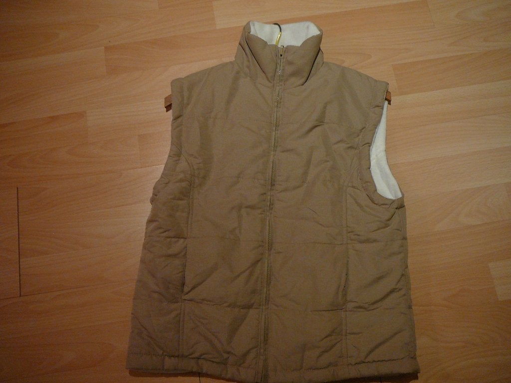 Bodywarmer yves rocher s/m beige, Ophalen, Zo goed als nieuw, Beige