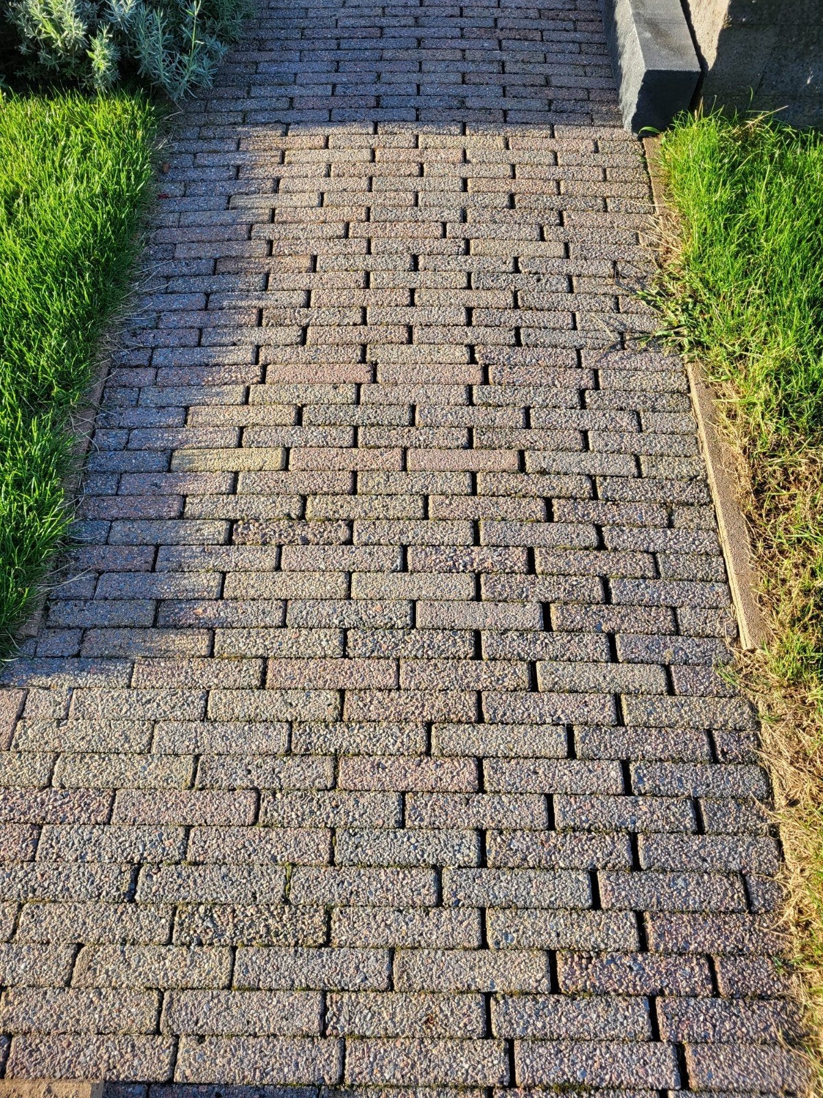 15 m2 Waalformaat 20x5x6 cm + 16 opsluitbanden, Ophalen, Beton, Klinkers