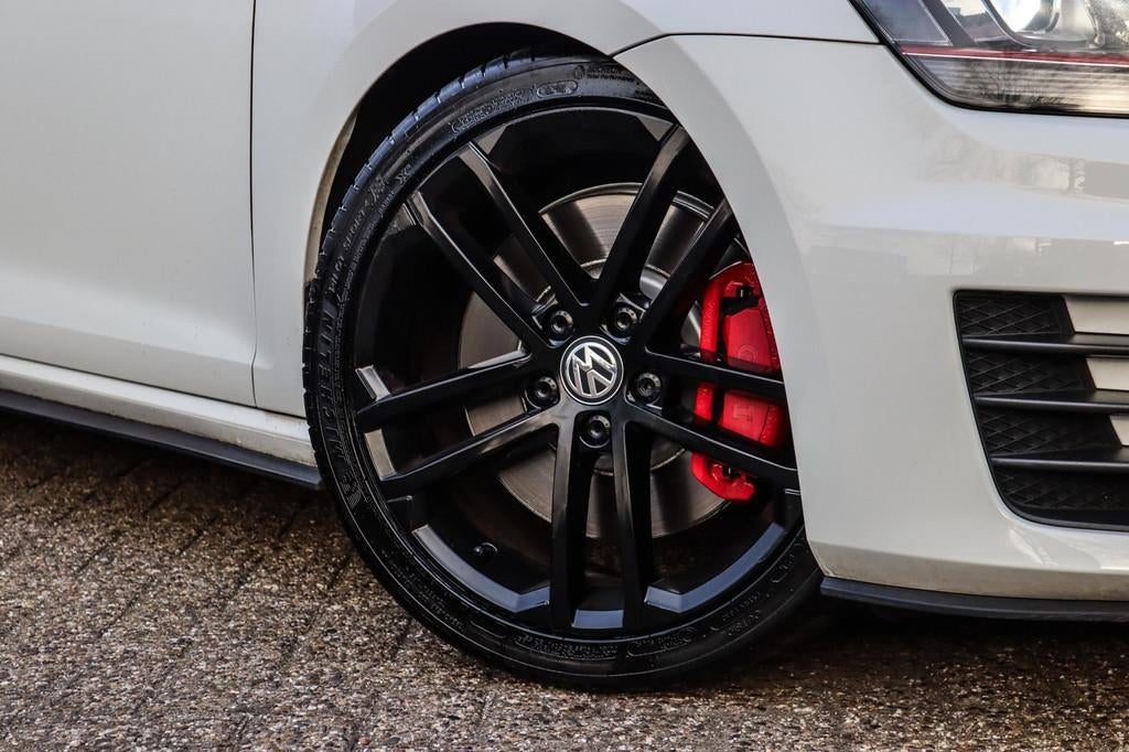 Volkswagen Golf 2.0 TSI GTI Performance NAP 2E EIGENAAR, Auto's, Gebruikt, 4 cilinders, Wit, Bedrijf