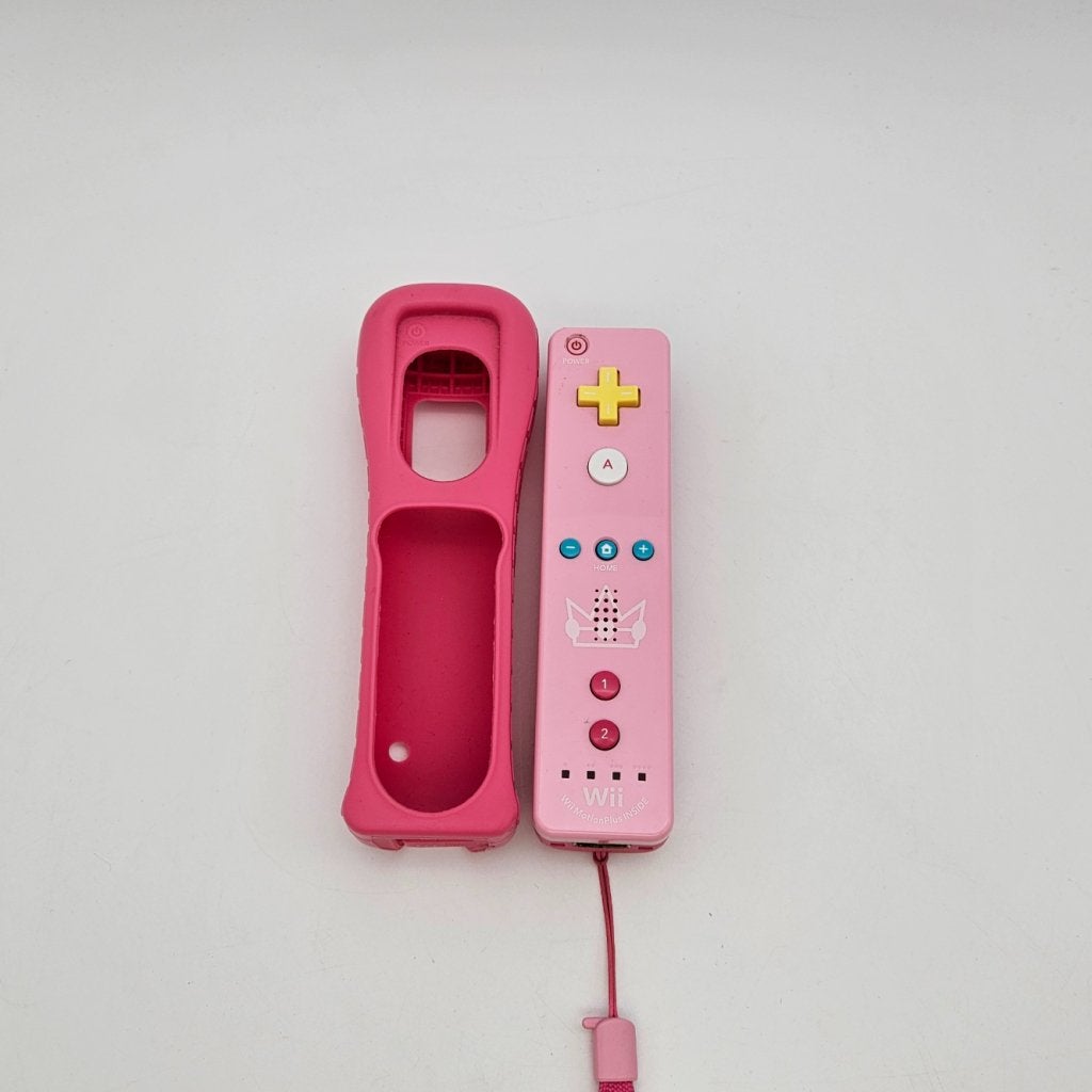 Nintendo Wii Controller Motion Plus (Princess Peach Edition), Nintendo, Zo goed als nieuw, Support@nintendo.com, 11-1 Hokotate-cho, Kamitoba, Minami-ku
Kyoto 601-8501
Japan