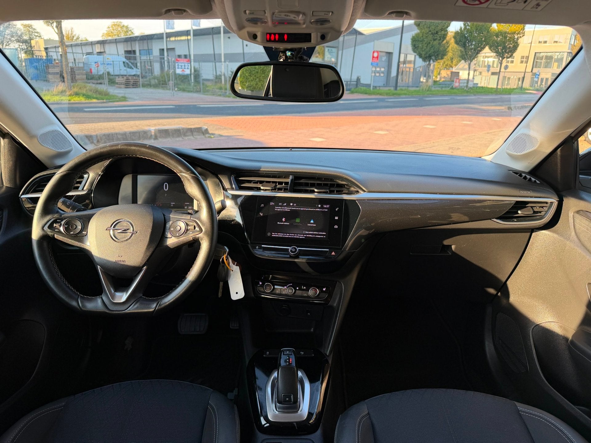 Opel Corsa 1.2 Elegance Aut|Clima|Cruise|Carplay|Stoelvw, Auto's, 12 maanden, 101 pk, Gebruikt, Euro 6