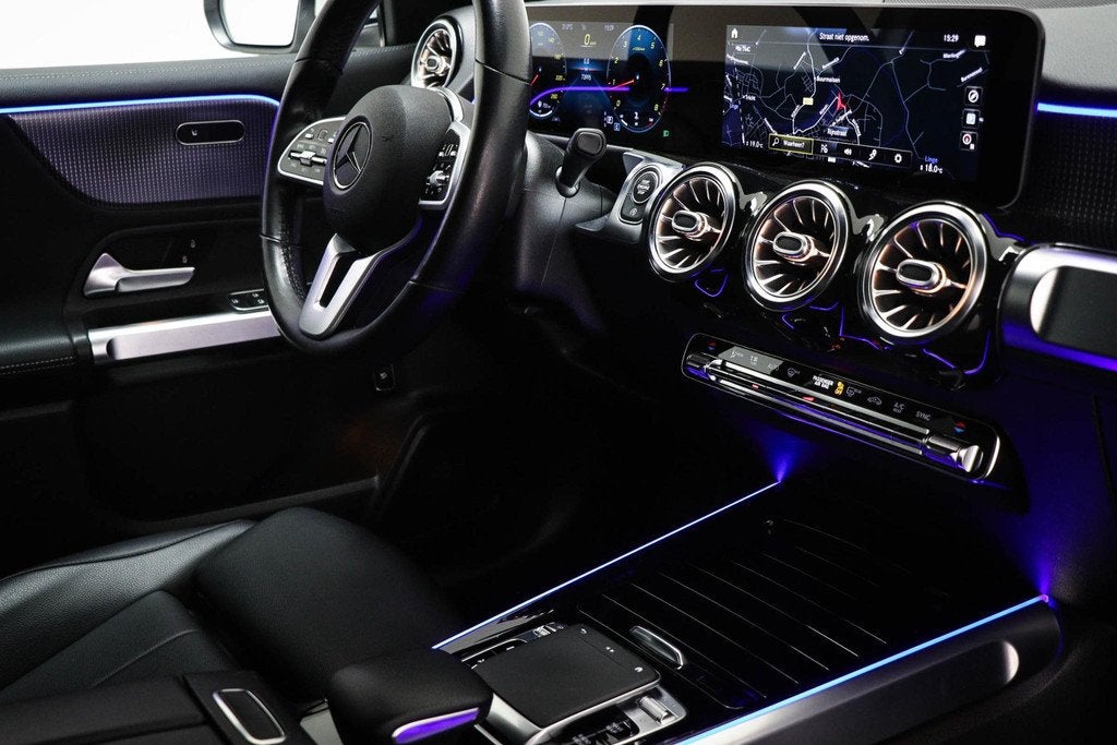 Mercedes-Benz GLB 200 Business Solution Luxury | MB GARANTIE, 4 cilinders, Met garantie (alle), Origineel Nederlands, Bedrijf