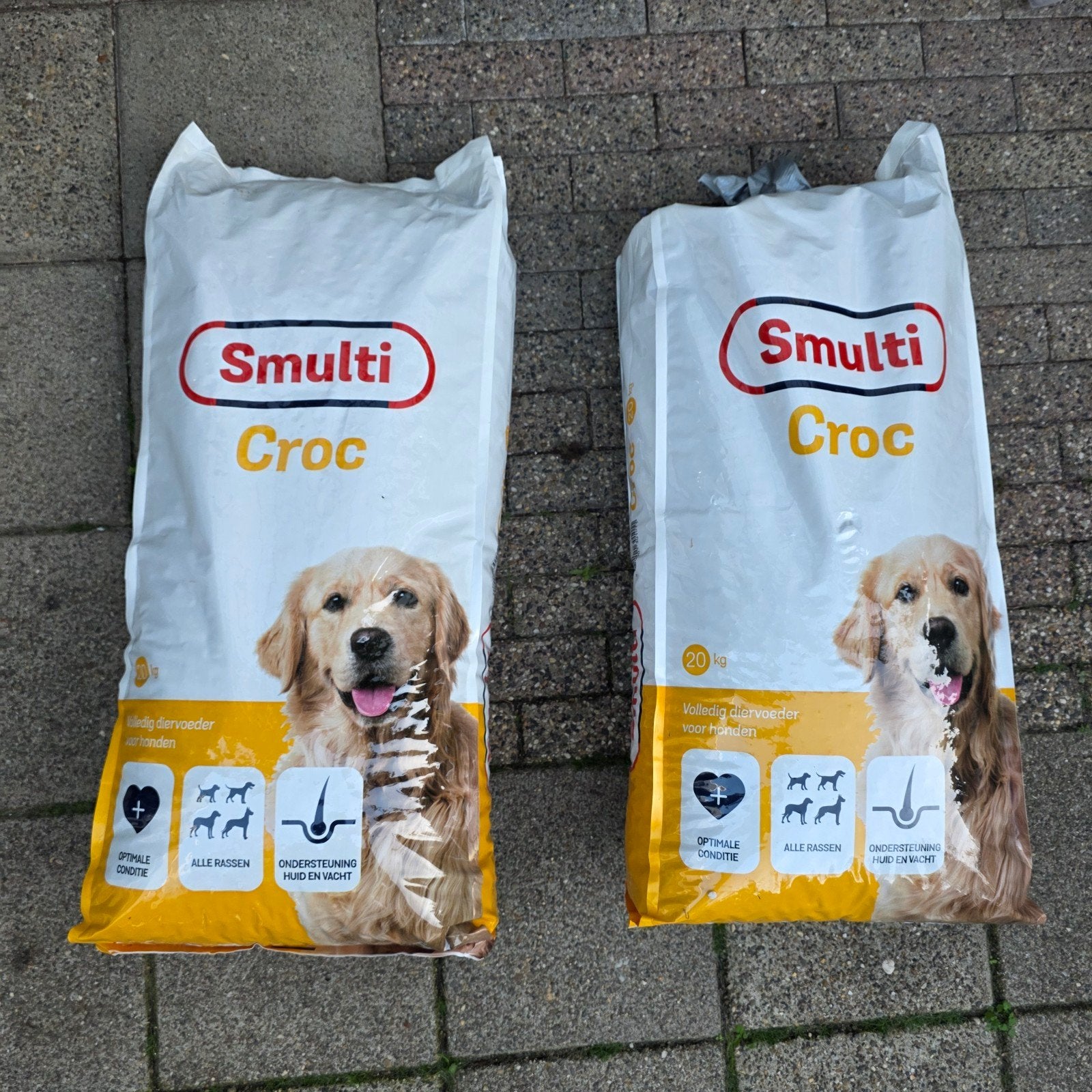 hondenbrokken 2 zakken smulti croc, Ophalen, Hond