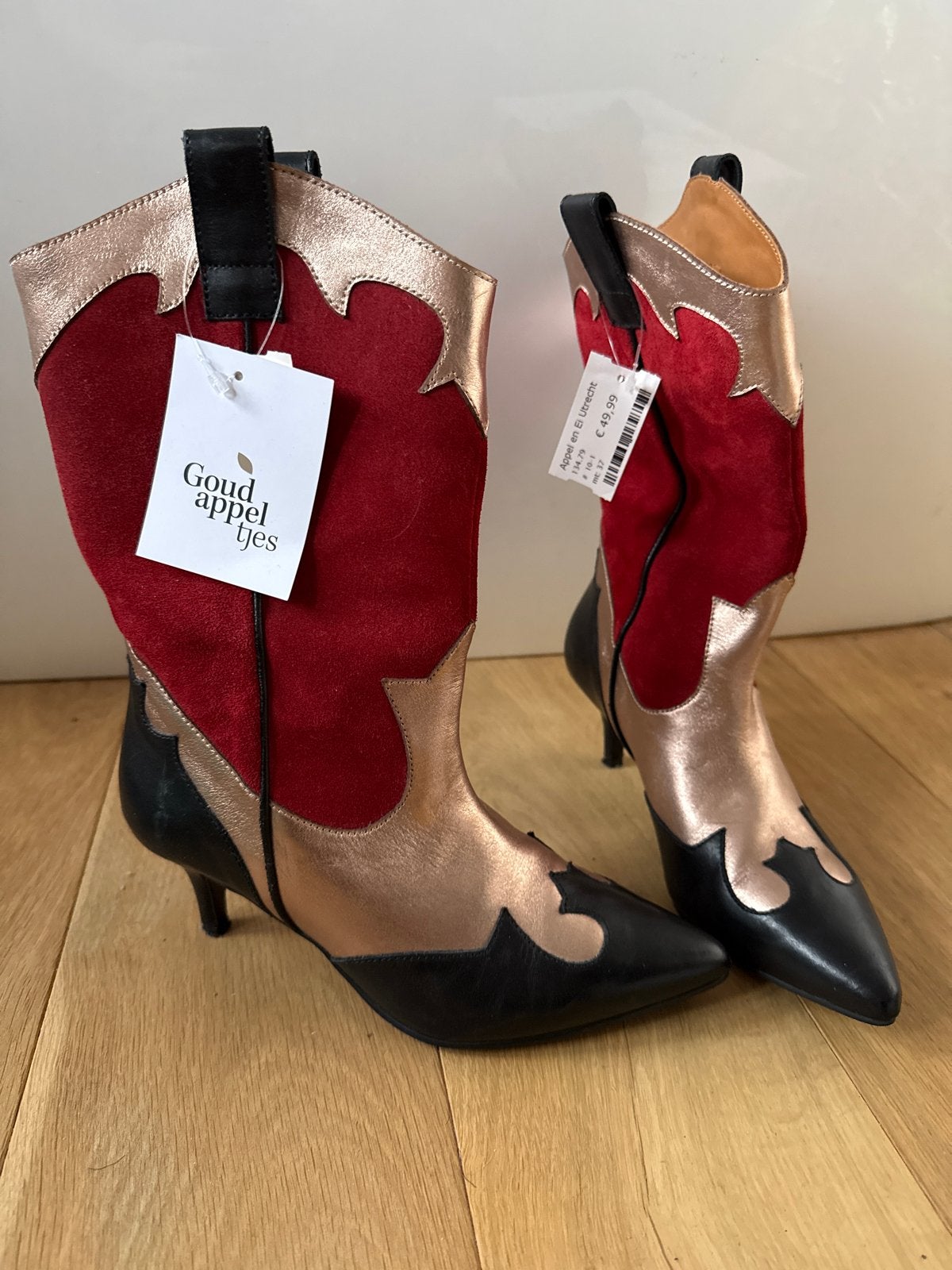 Elegante DWRS Cowboylaarsjes met hak rood goud zwart mt 37, DWRS, Lage of Enkellaarzen, Ophalen of Verzenden, Zo goed als nieuw