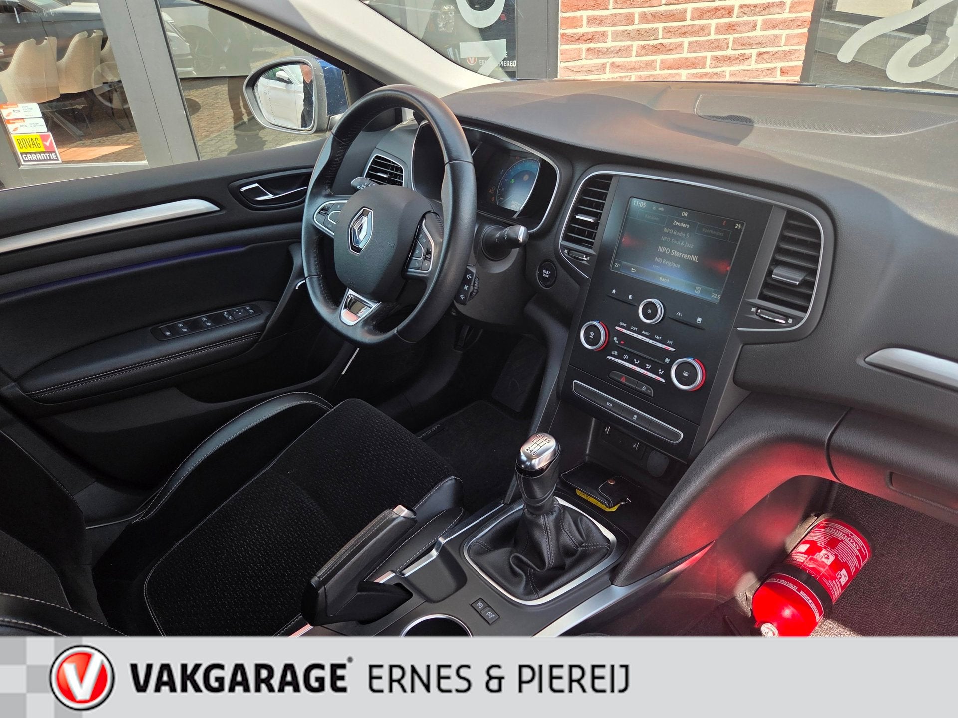 Renault Mégane 1.2 TCe Zen, Auto's, Voorwielaandrijving, Gebruikt, Zwart, 4 cilinders