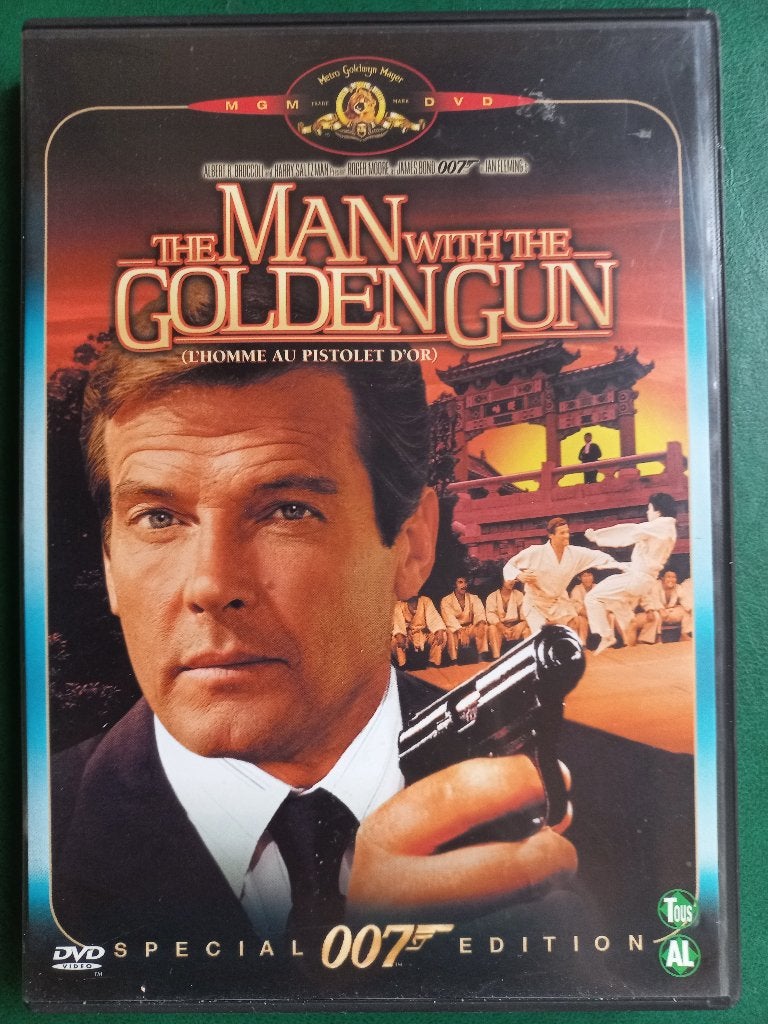 James Bond (007) - The Man with the Golden Gun (1974), Engels, Ophalen of Verzenden, Zo goed als nieuw, Alle leeftijden