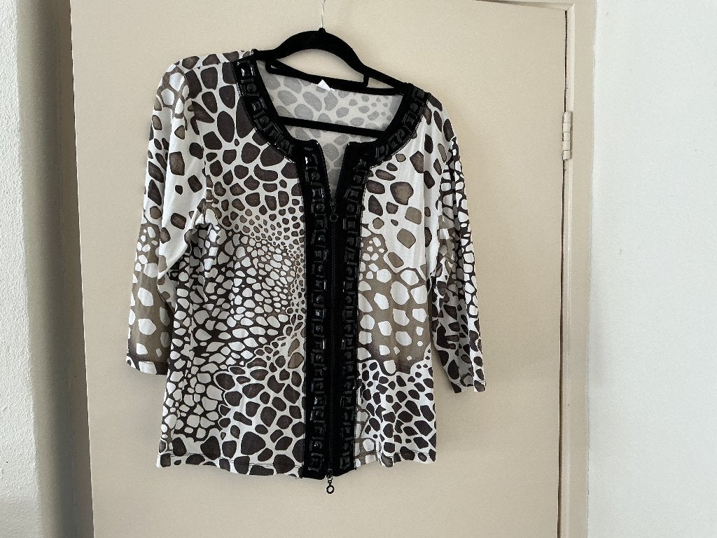 Leuk vestje, Ophalen of Verzenden, Zo goed als nieuw, Maat 38/40 (M), Meerkleurig