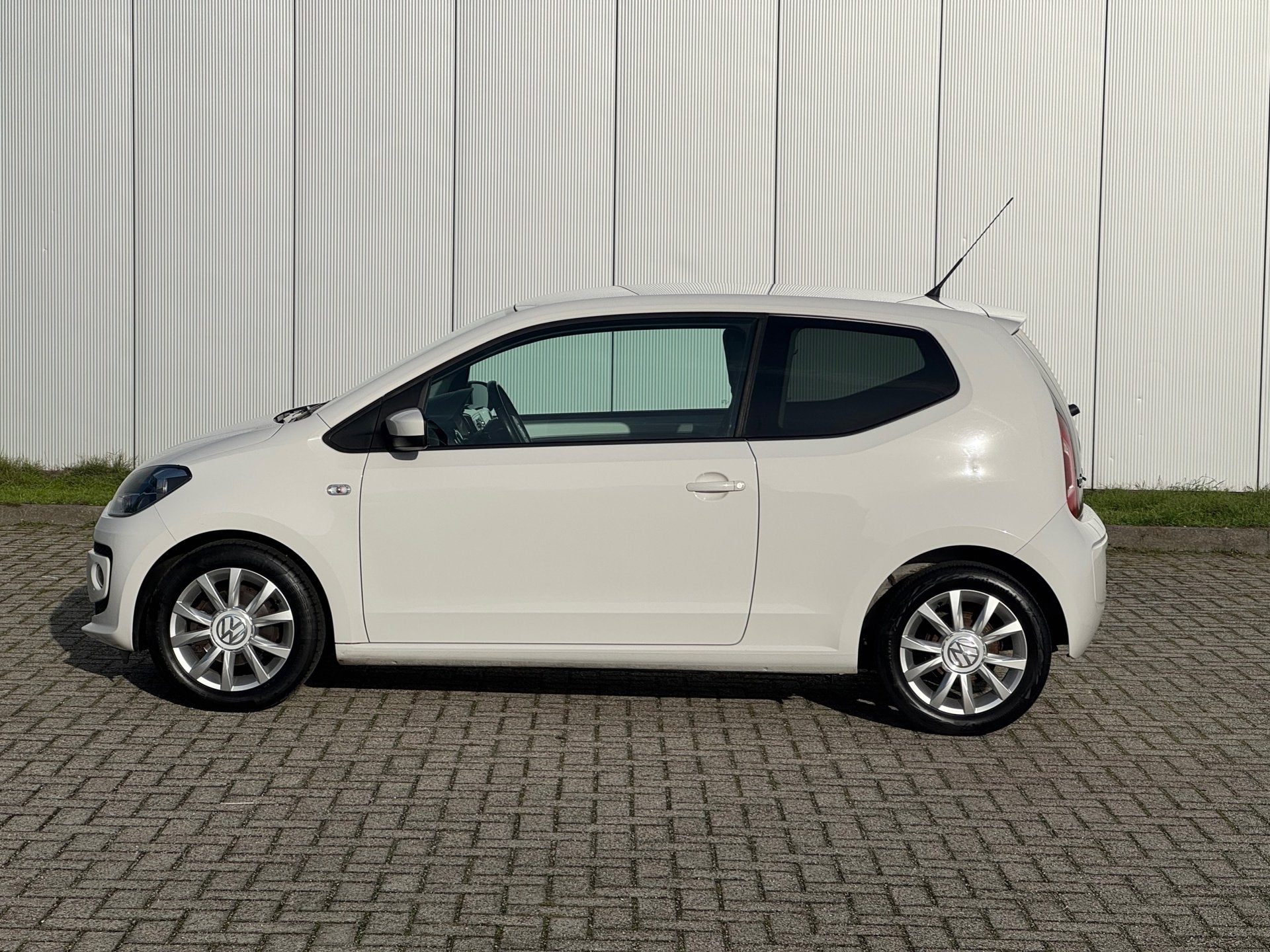 Volkswagen Up! 1.0 take up! BlueMotion , Airco, Cruise contr, Voorwielaandrijving, Euro 5, Gebruikt, Up!