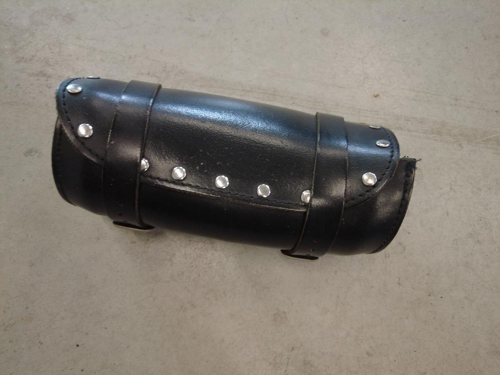Toolrol leer 26x 11 cm met bevestigingsriemen, Ophalen of Verzenden, Gebruikt