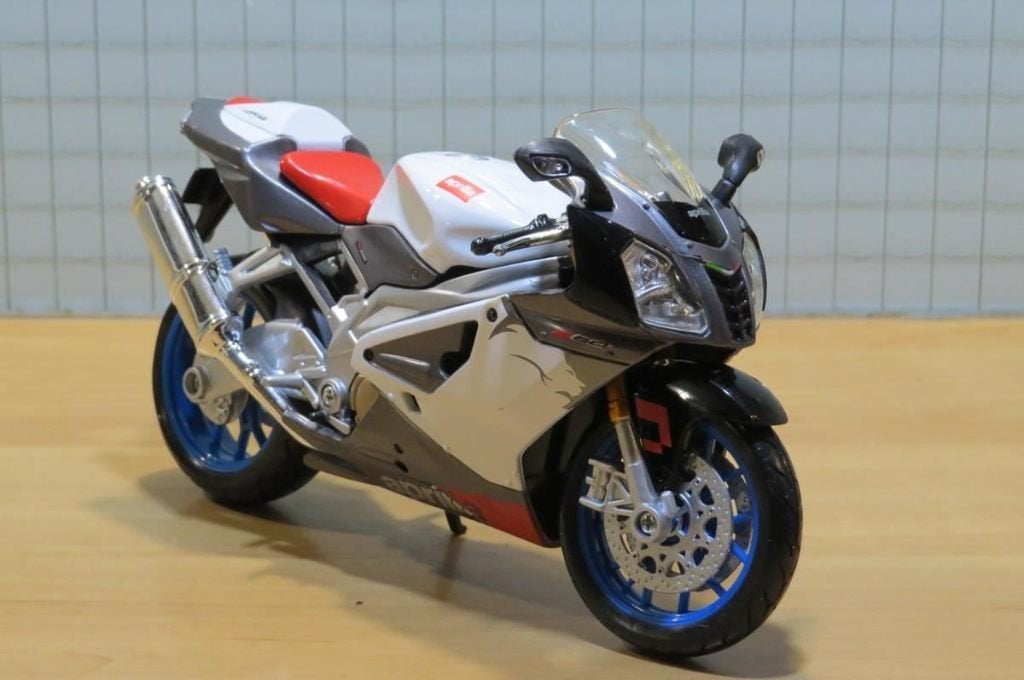 Aprilia RSV1000 wt 1:12 31036, MayCheong, Nieuw, Ophalen of Verzenden, 1:9 t/m 1:12