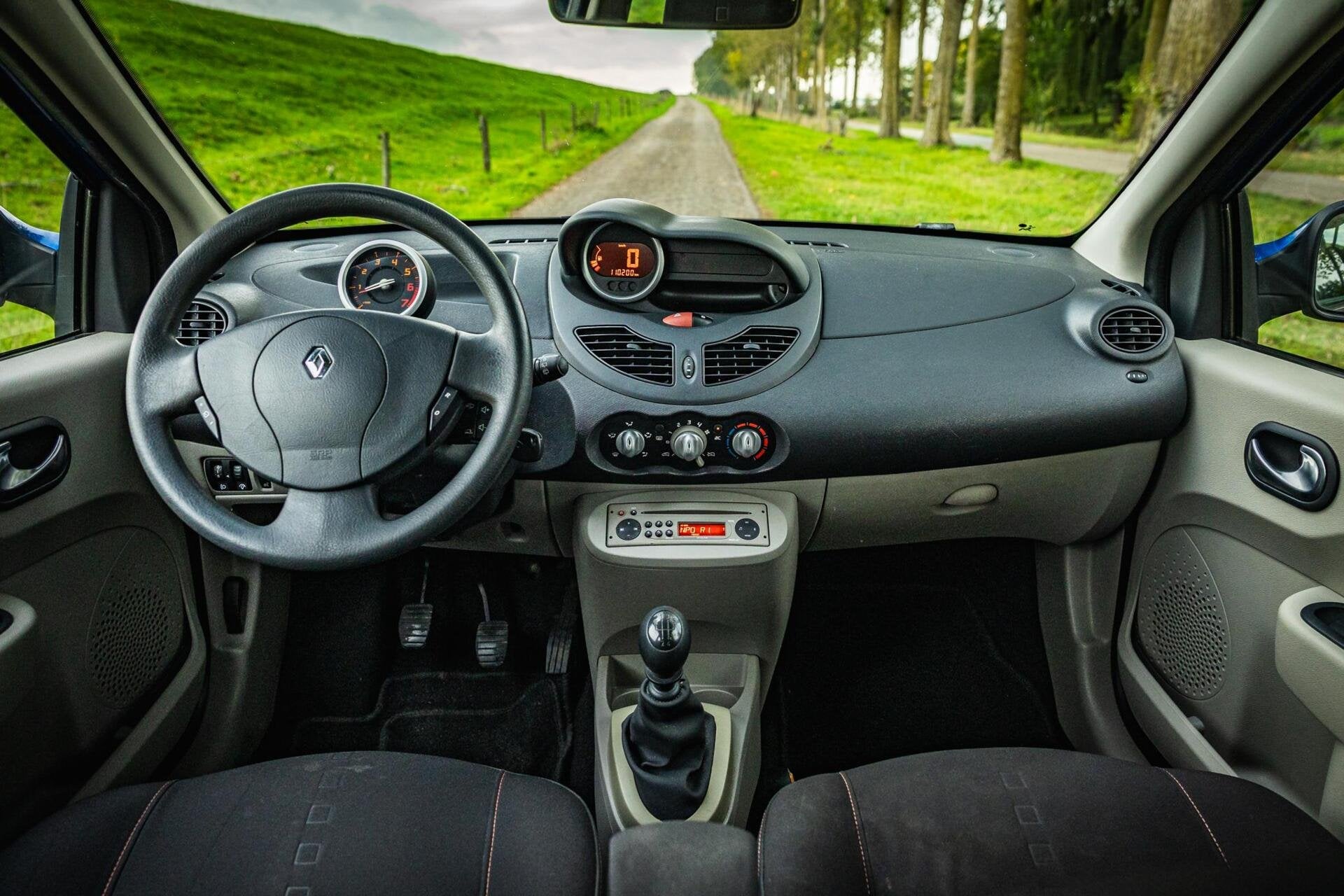 Renault Twingo 1.2-16V Authentique|Nap|Airco|Cruise|Dist vv, Auto's, Voorwielaandrijving, Twingo, Gebruikt, 31 €/maand