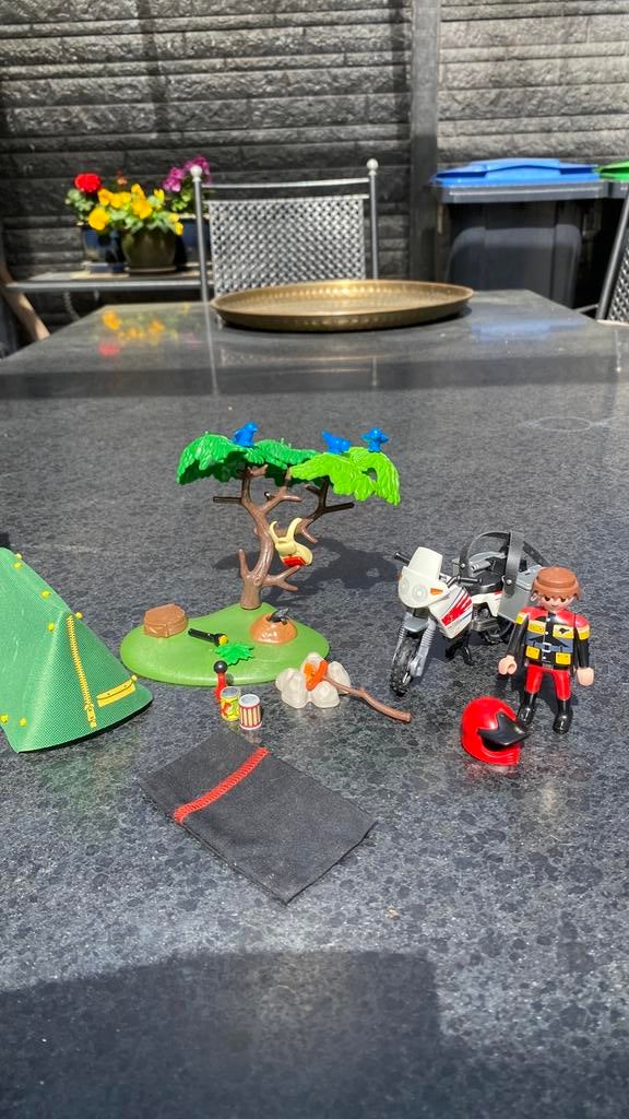 Playmobil kampeerder met motorfiets. 5438, Kinderen en Baby's, Speelgoed | Playmobil, Ophalen of Verzenden, Gebruikt