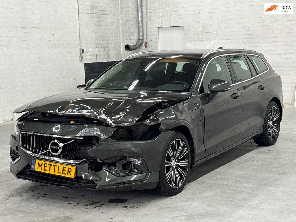 Volvo V60 2.0 T6 Recharge AWD Business Pro | SOH 94,9% | Nav, Auto's, Volvo, Automaat, Gebruikt, Euro 6, 4 cilinders