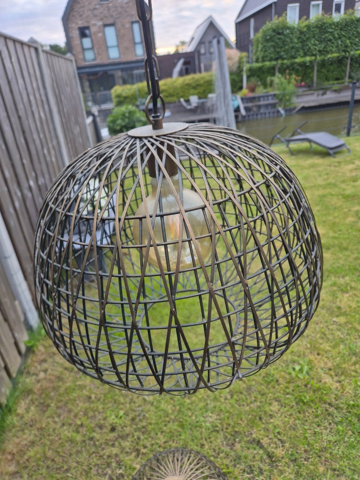 Metalen draadlamp bol - industrieel design, Ophalen of Verzenden, Gebruikt, Metaal, Industrieel