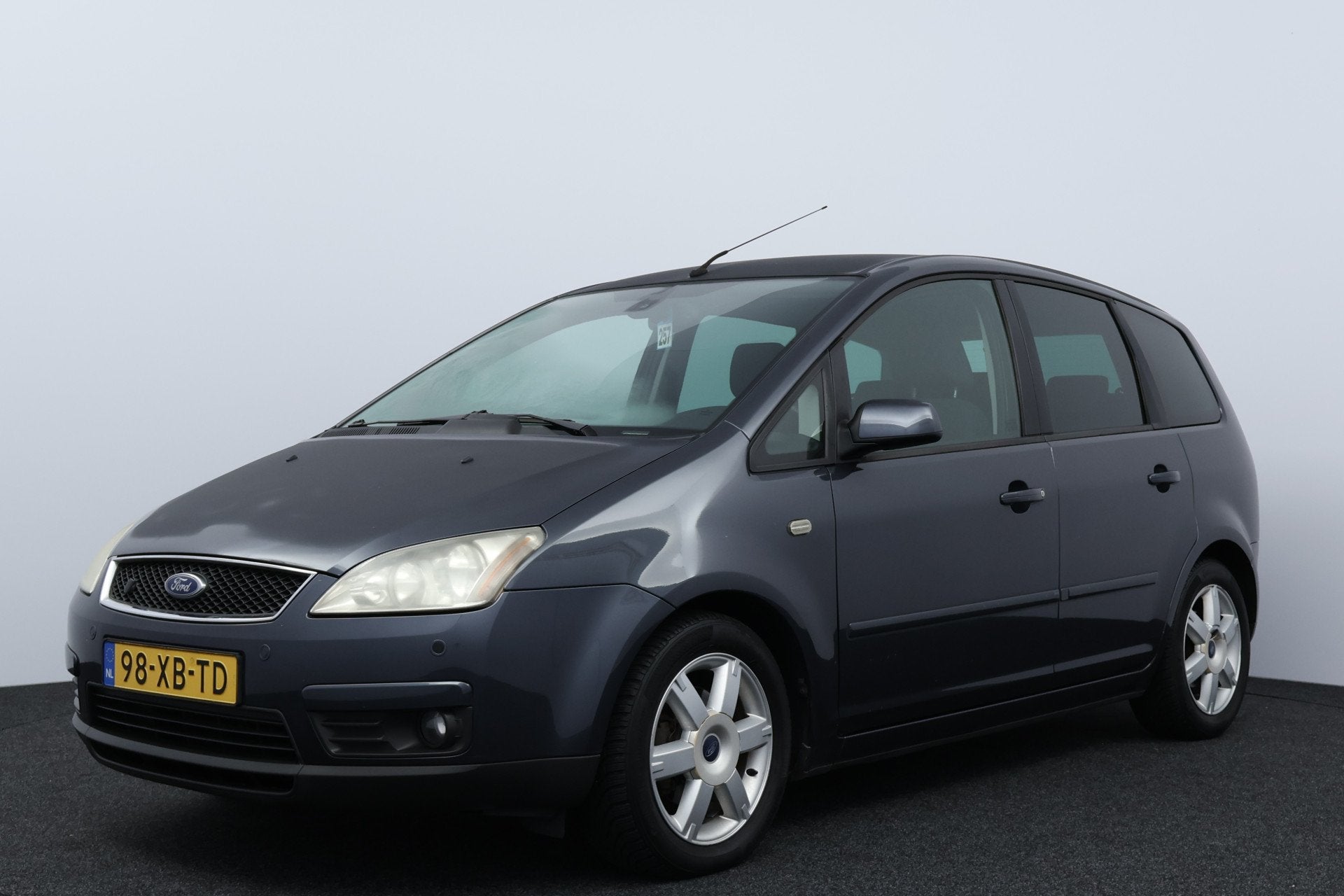 Ford Focus C-MAX 1.8-16V Futura/ Trekhaak/ 16'' LMV/ Extra G, Auto's, Voorwielaandrijving, Stof, Gebruikt, Zwart