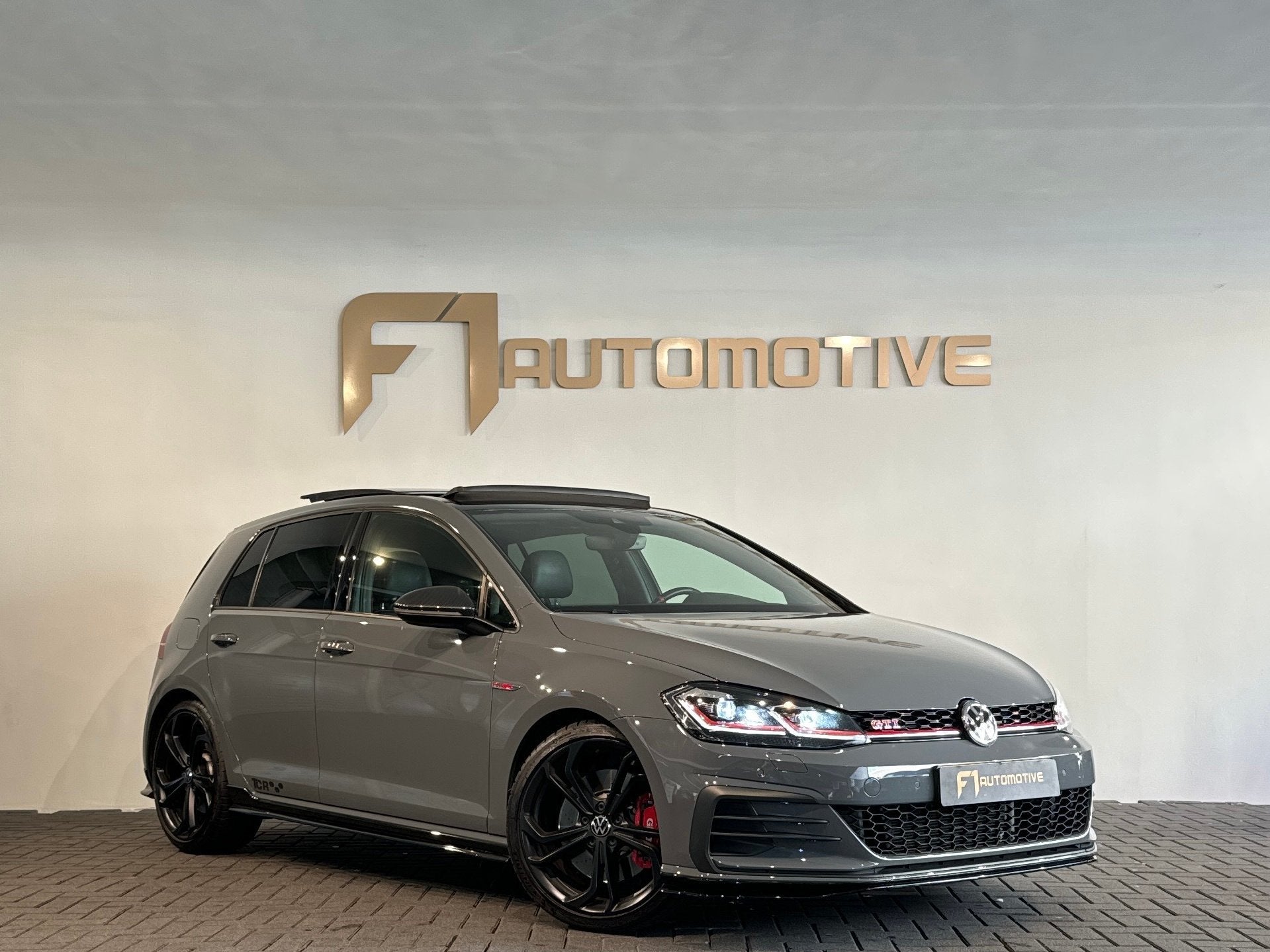 Volkswagen GOLF 2.0 TSI GTI TCR Pano|Akra|Dynaudio|Leer|Memo, Auto's, 1330 kg, 15 km/l, Gebruikt, Euro 6