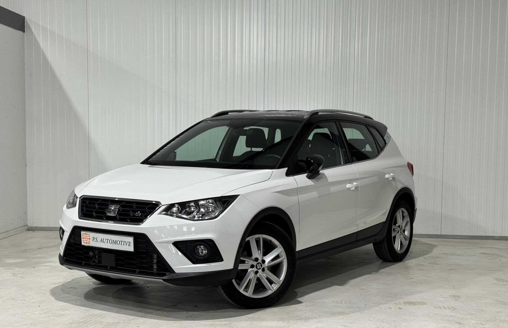 Seat Arona 1.0 tsi FR|CARPLAY|CAMERA|AUTOMAAT|DIGITAL DASH, Auto's, Parkeersensor, Stof, Gebruikt, Arona