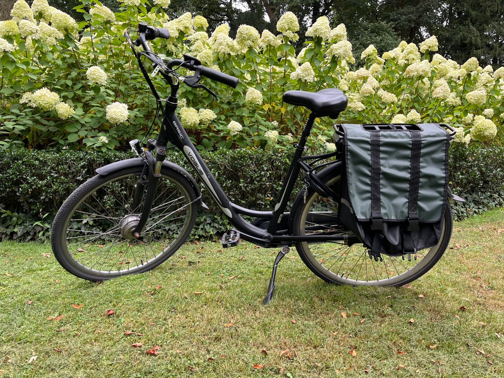 Vogue Basic N3 – Elektrische damesfiets // opknapper, Fietsen en Brommers, Elektrische fietsen, Ophalen, Gebruikt, 50 km per accu of meer