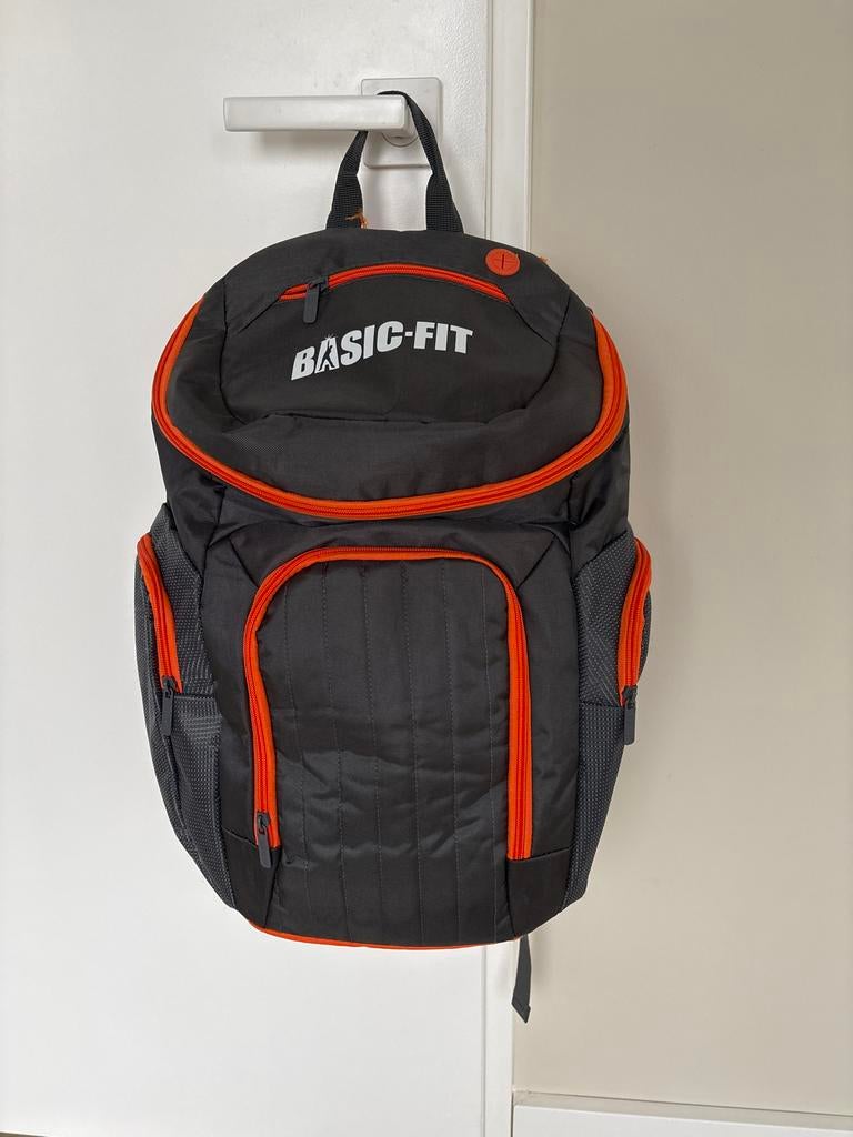 Basic Fit rugzak - Ideaal voor sport en vrije tijd, 25 tot 40 cm, Ophalen of Verzenden, Zo goed als nieuw, Overige merken