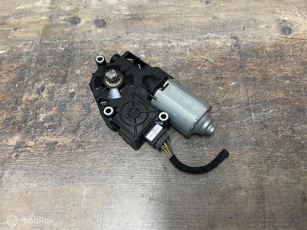Schuifdak motor  BMW 3-serie E90 E91 LCI ('08-'12) 7193398, Gebruikt, Ophalen of Verzenden, BMW, BMW