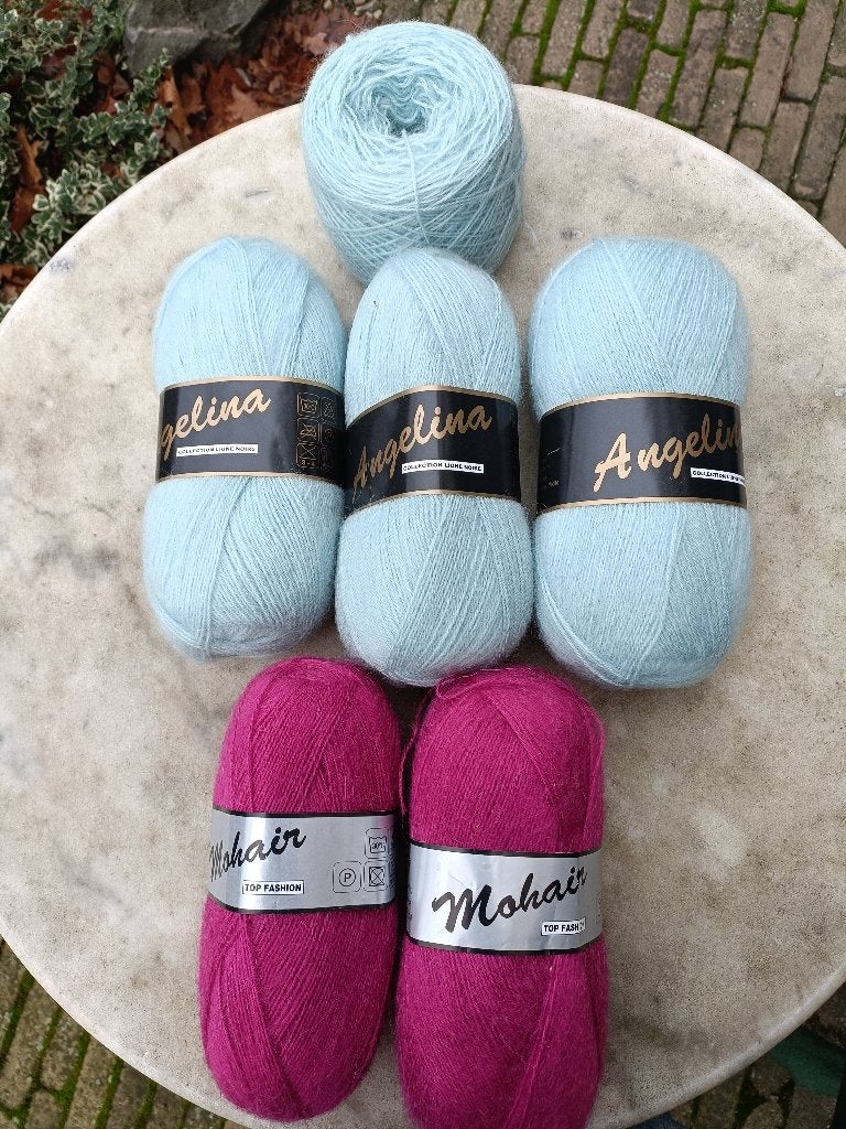 Mohair garen wol paars en blauw (KW31), Hobby en Vrije tijd, Breien en Haken, Ophalen of Verzenden, Nieuw, Breien of Haken, Wol of Garen