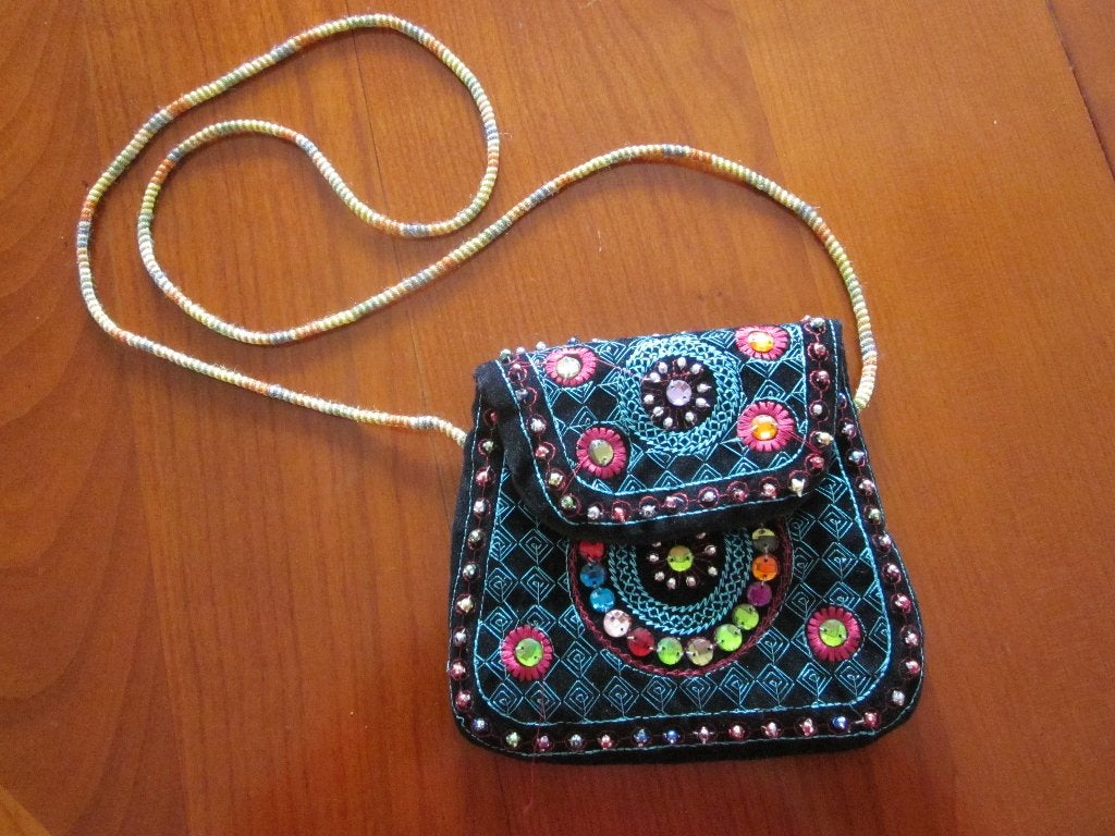 TASJE klein INDIA SCHOUDERTASJE met kraaltjes 13x14 cm NIEUW, Verzenden, Nieuw, Zwart, Schoudertasje