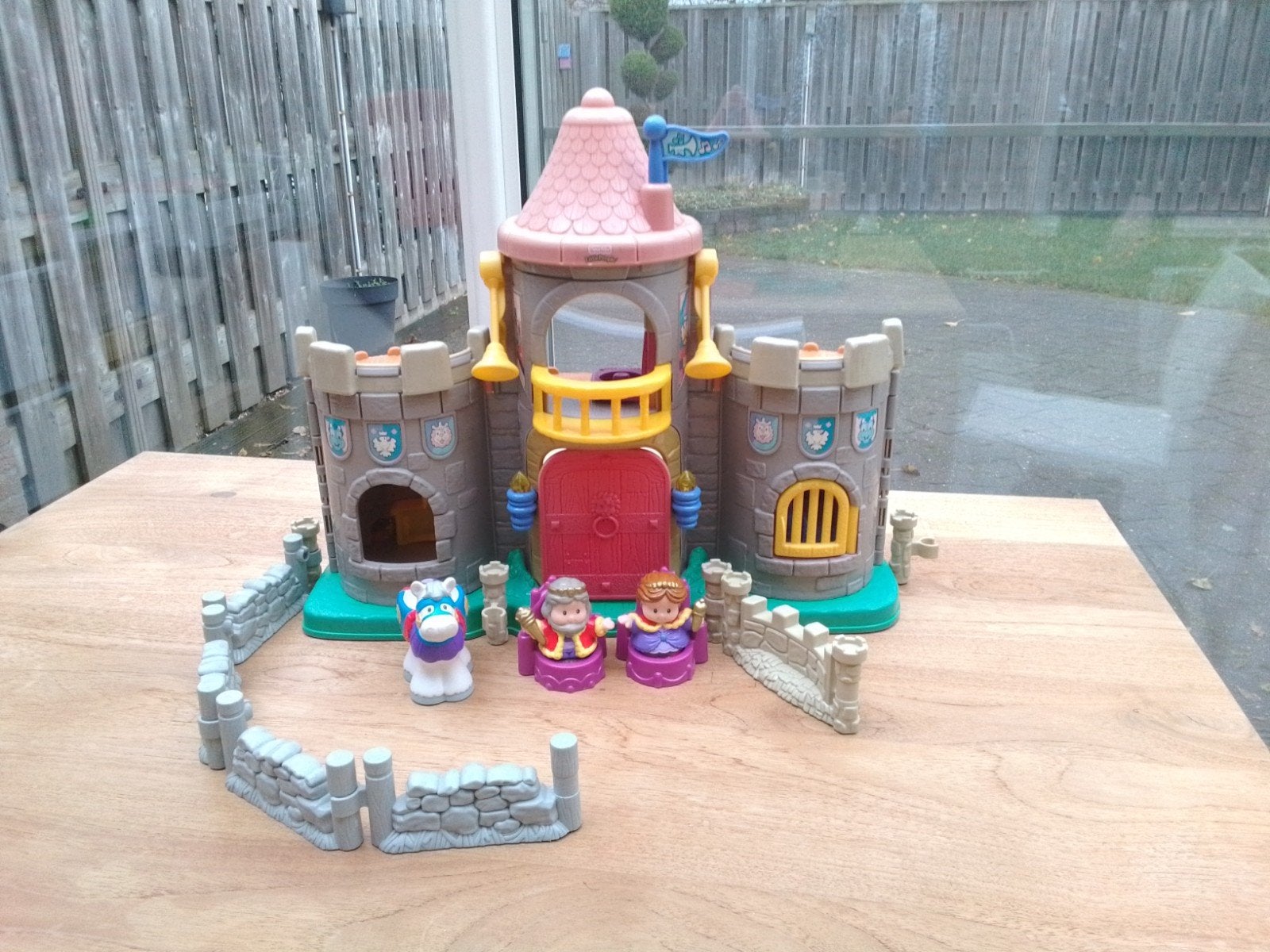 Fisher-Price Little People Kasteel met Figuren, Ophalen, Gebruikt, Jongen of Meisje