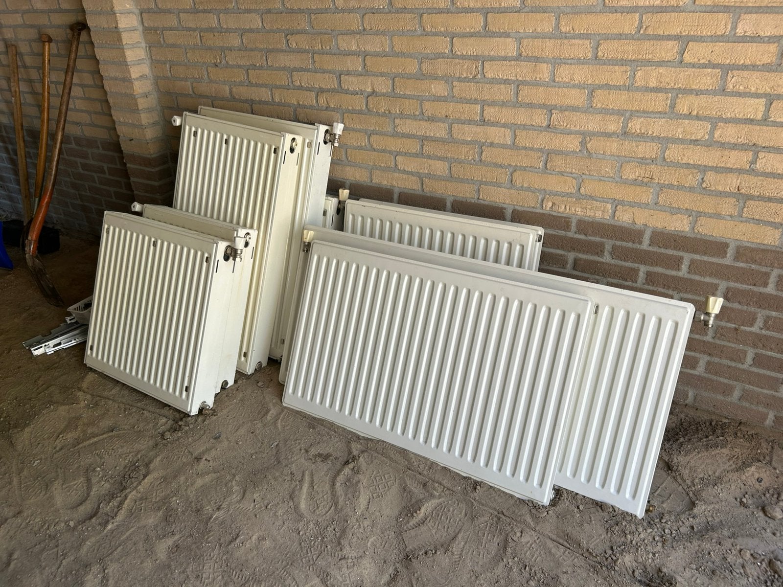 Radiatoren wit, Ophalen, 30 tot 80 cm, Radiator, Zo goed als nieuw