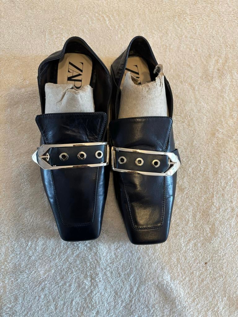 Zwarte Zara instappers met gesp my 38, Kleding | Dames, Ophalen of Verzenden, Nieuw, Zwart, Instappers
