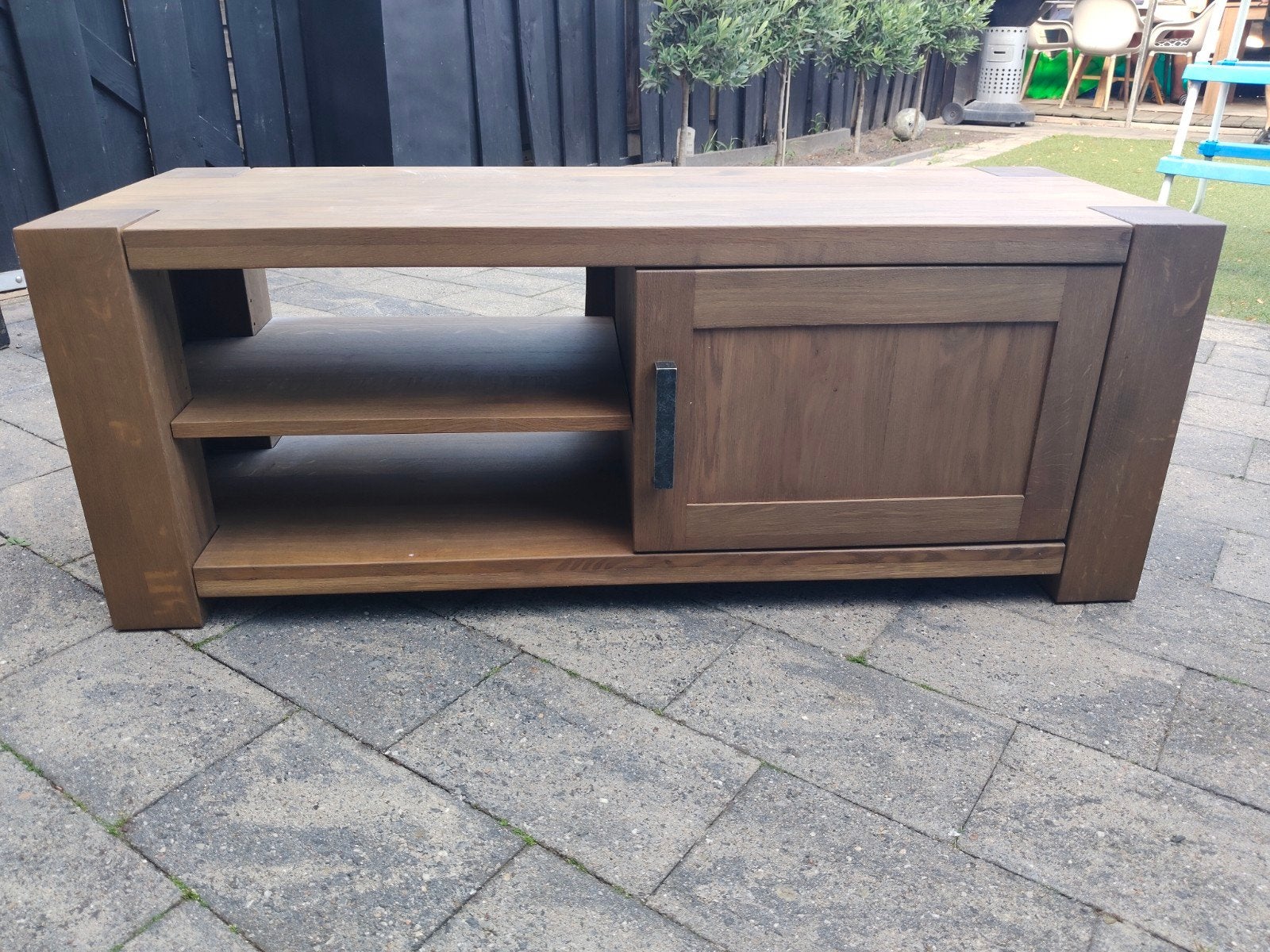 Tv meubel, Ophalen